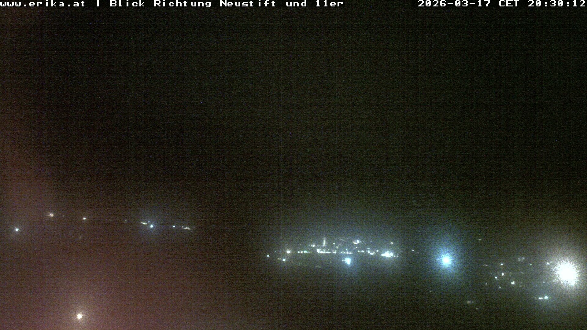 Archived image Webcam Neustift: View of the Stubai Glacier