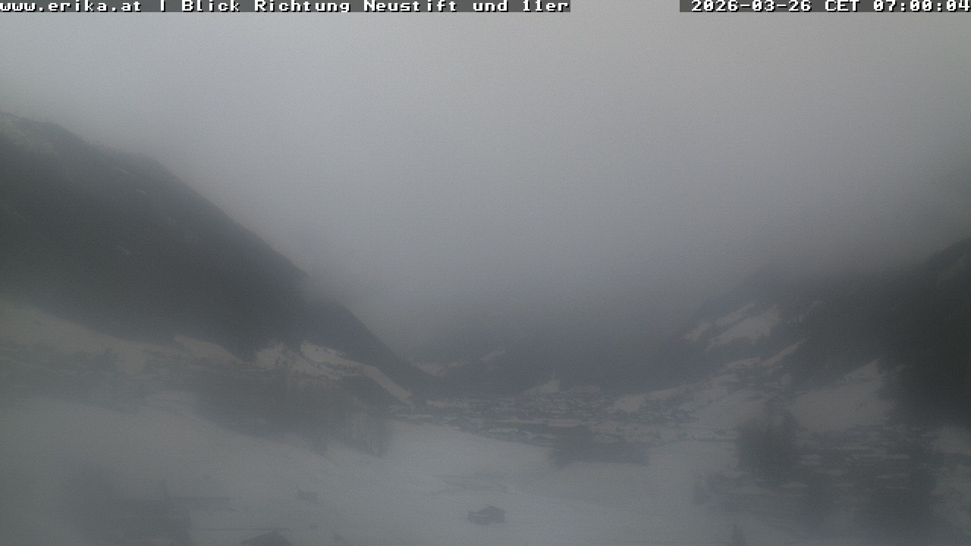 Archived image Webcam Neustift: View of the Stubai Glacier