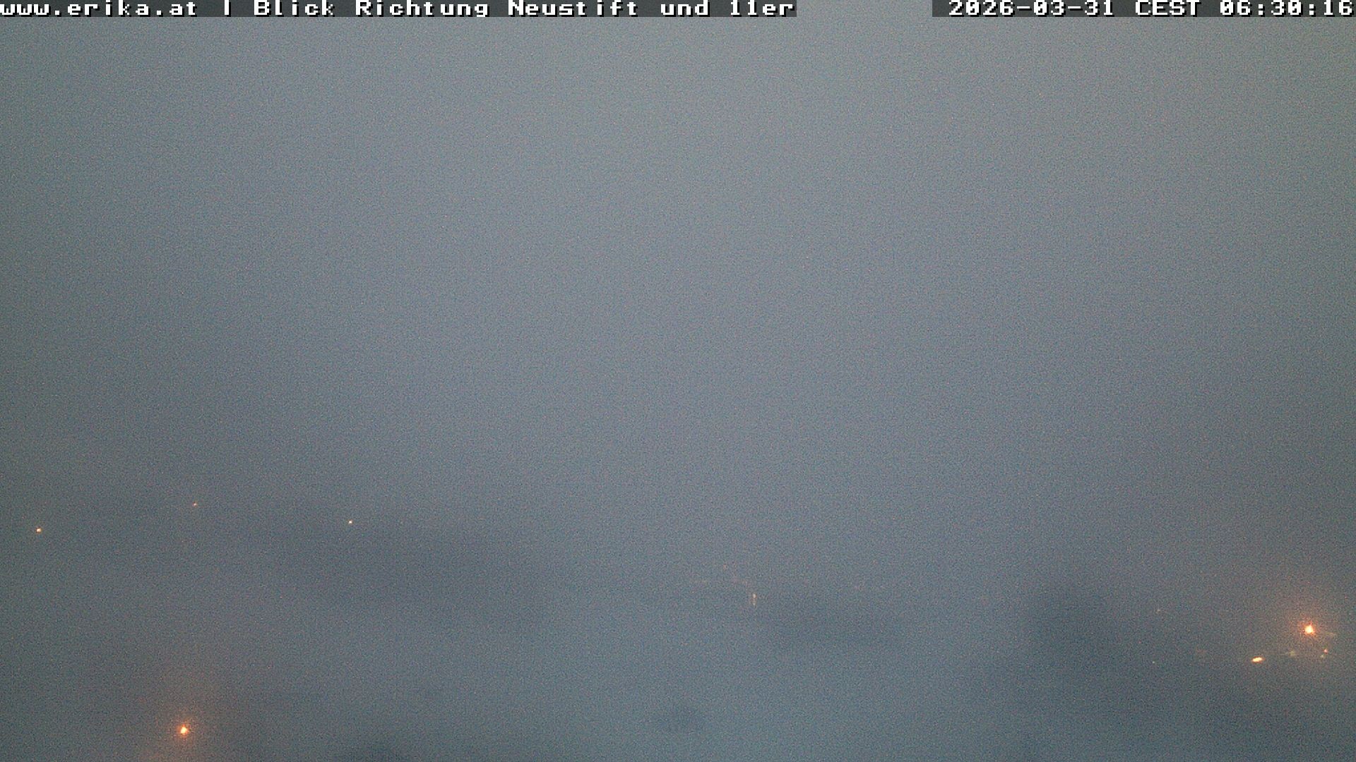 Archived image Webcam Neustift: View of the Stubai Glacier