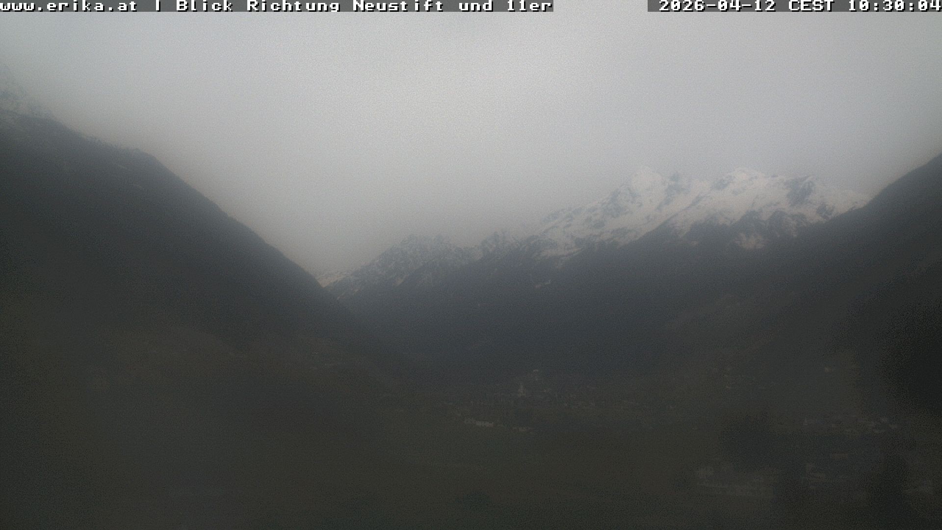 Archived image Webcam Neustift: View of the Stubai Glacier
