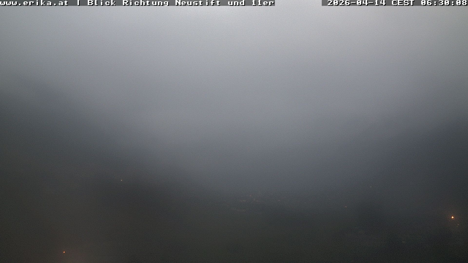 Archived image Webcam Neustift: View of the Stubai Glacier