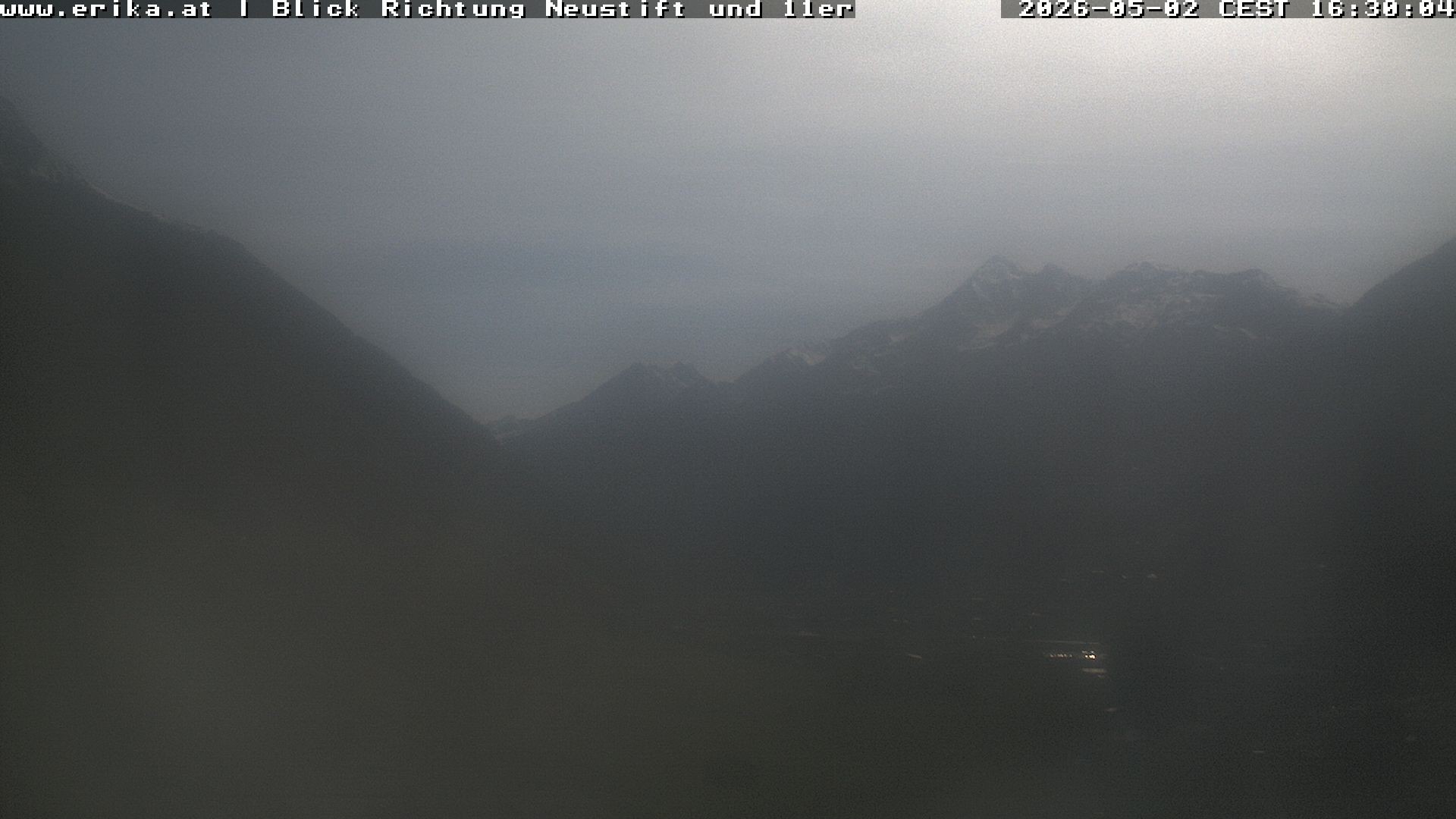Archived image Webcam Neustift: View of the Stubai Glacier