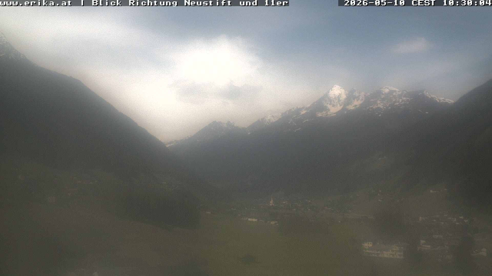 Archived image Webcam Neustift: View of the Stubai Glacier