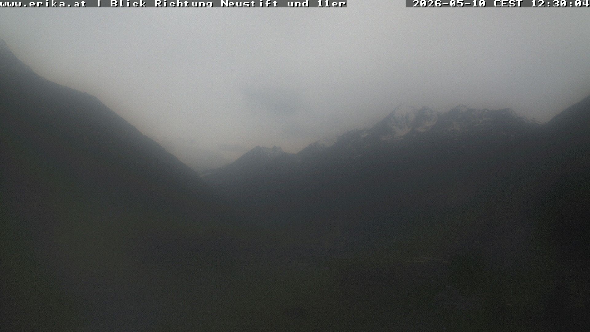 Archived image Webcam Neustift: View of the Stubai Glacier