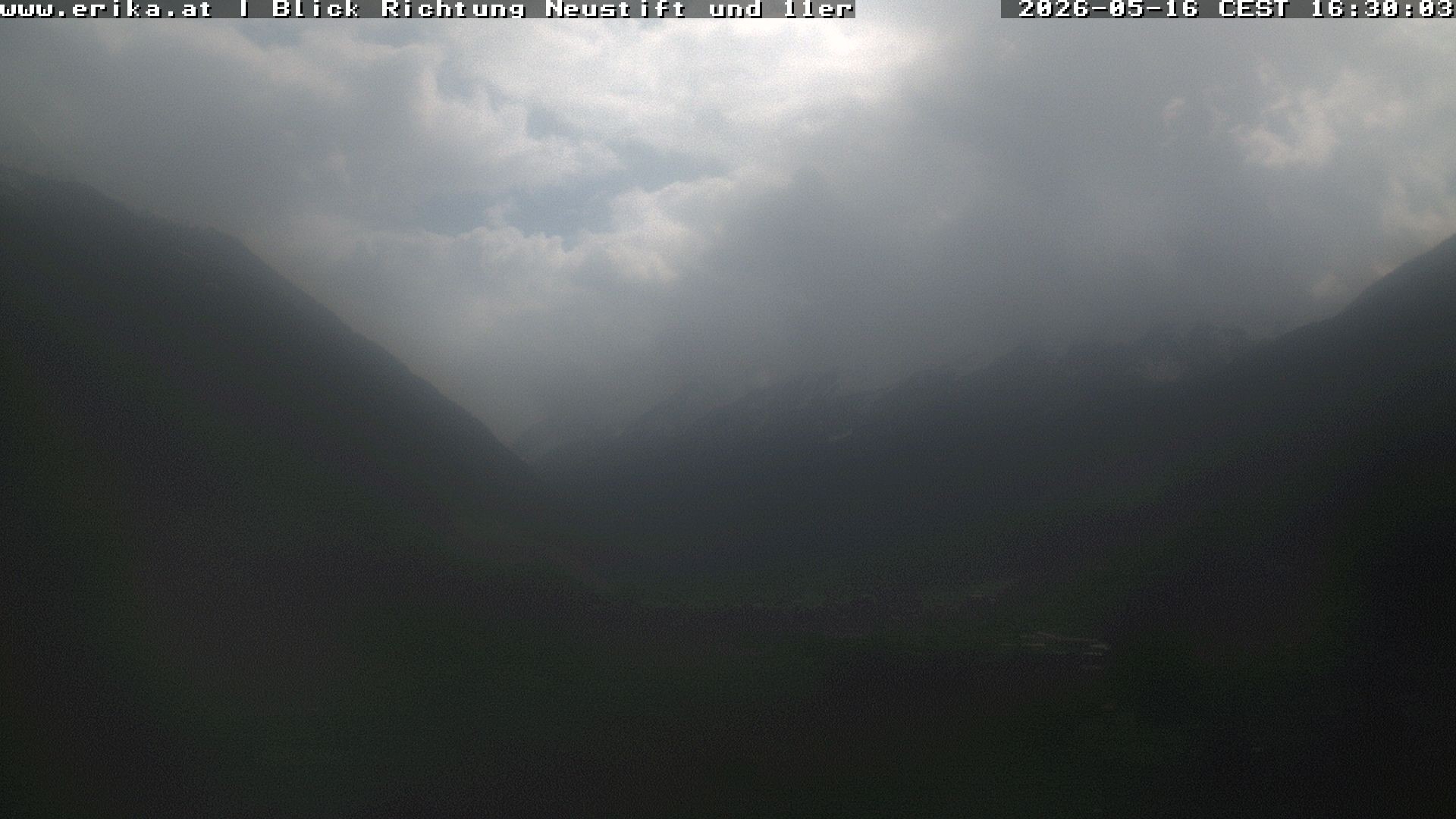 Archived image Webcam Neustift: View of the Stubai Glacier