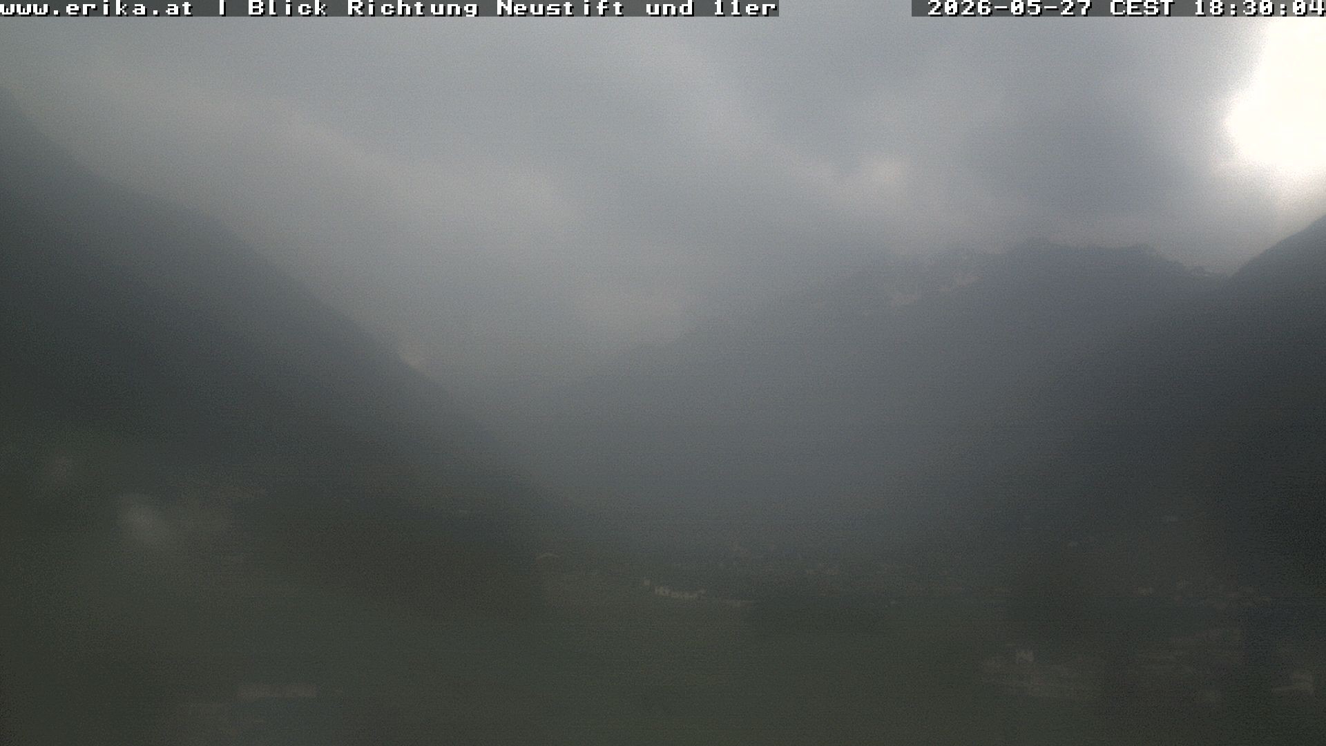Archived image Webcam Neustift: View of the Stubai Glacier
