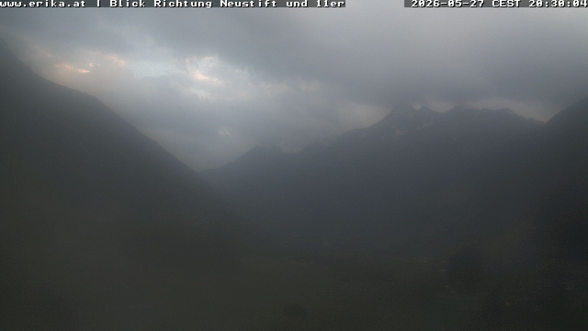 Archived image Webcam Neustift: View of the Stubai Glacier