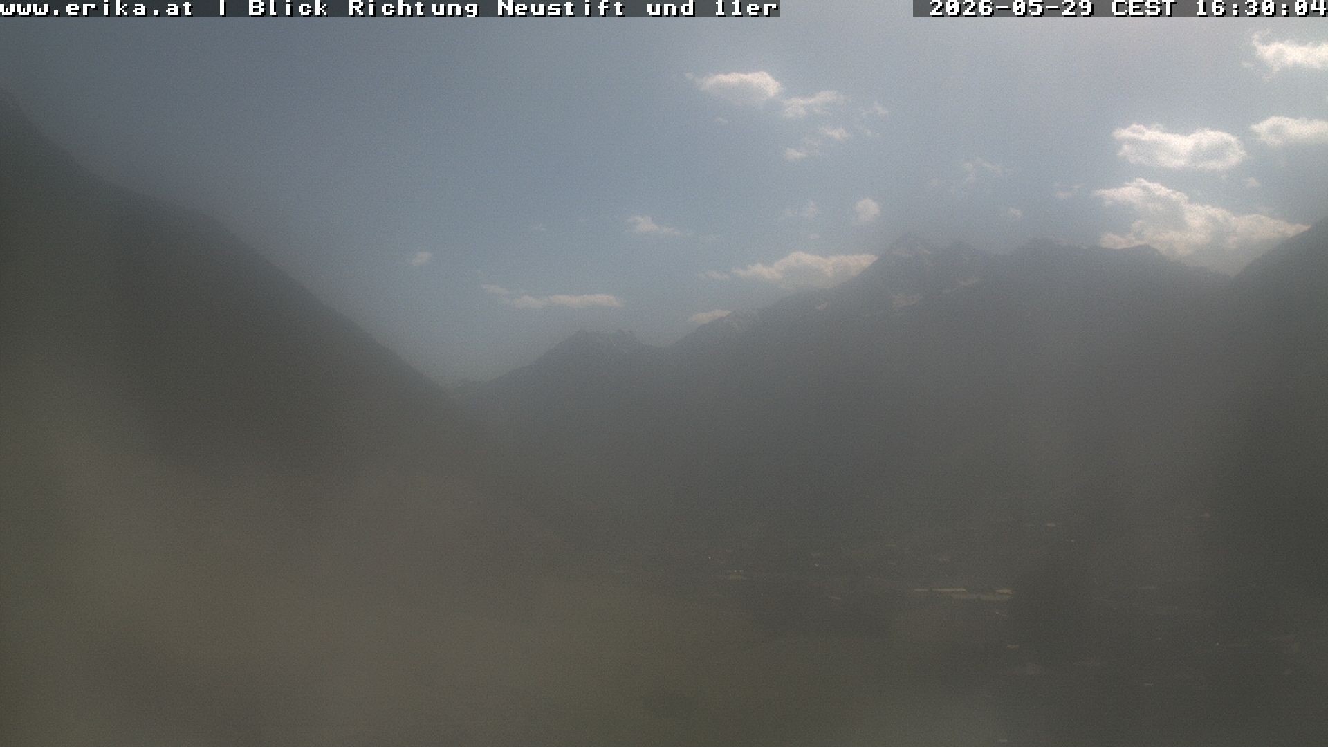 Archived image Webcam Neustift: View of the Stubai Glacier