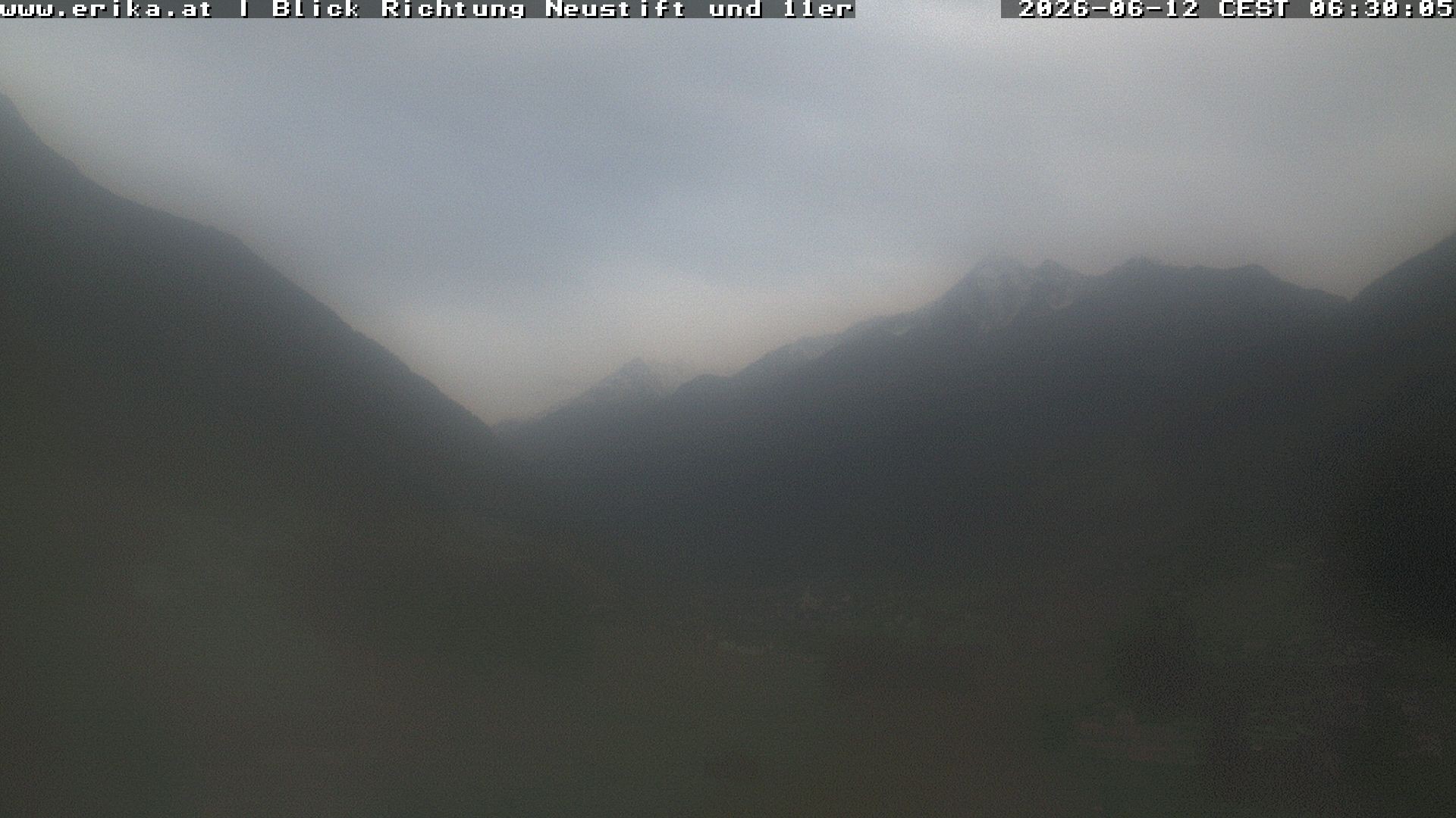 Archived image Webcam Neustift: View of the Stubai Glacier
