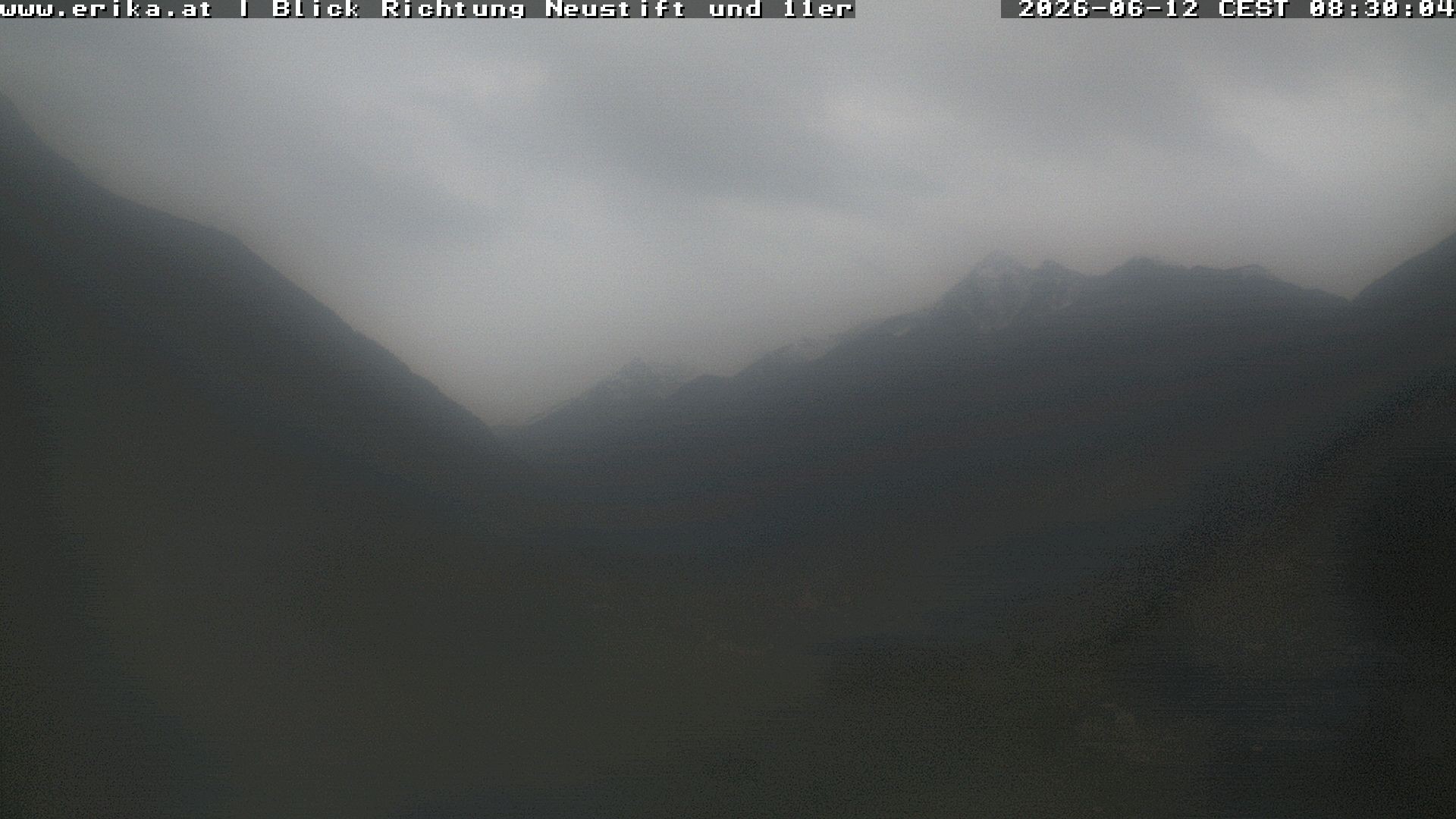 Archived image Webcam Neustift: View of the Stubai Glacier
