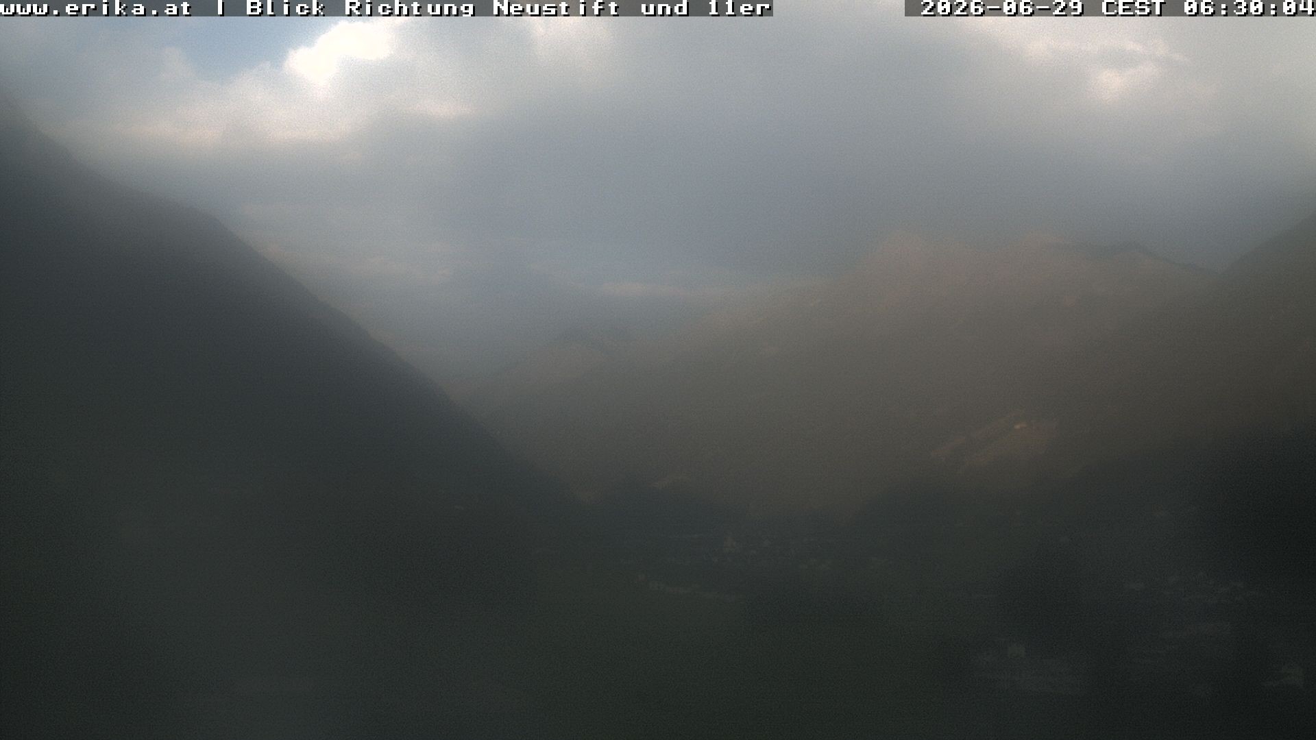 Archived image Webcam Neustift: View of the Stubai Glacier