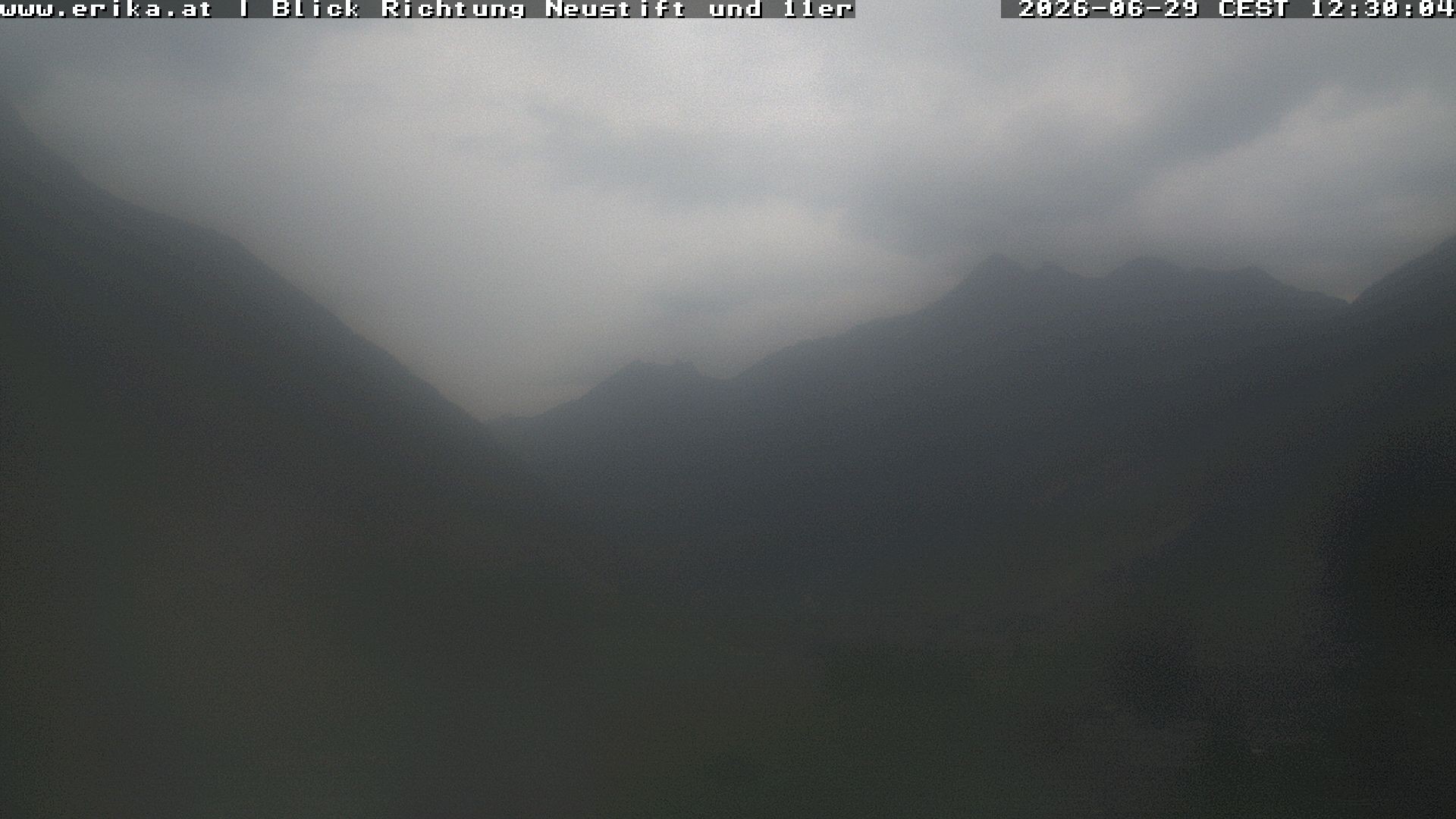 Archived image Webcam Neustift: View of the Stubai Glacier