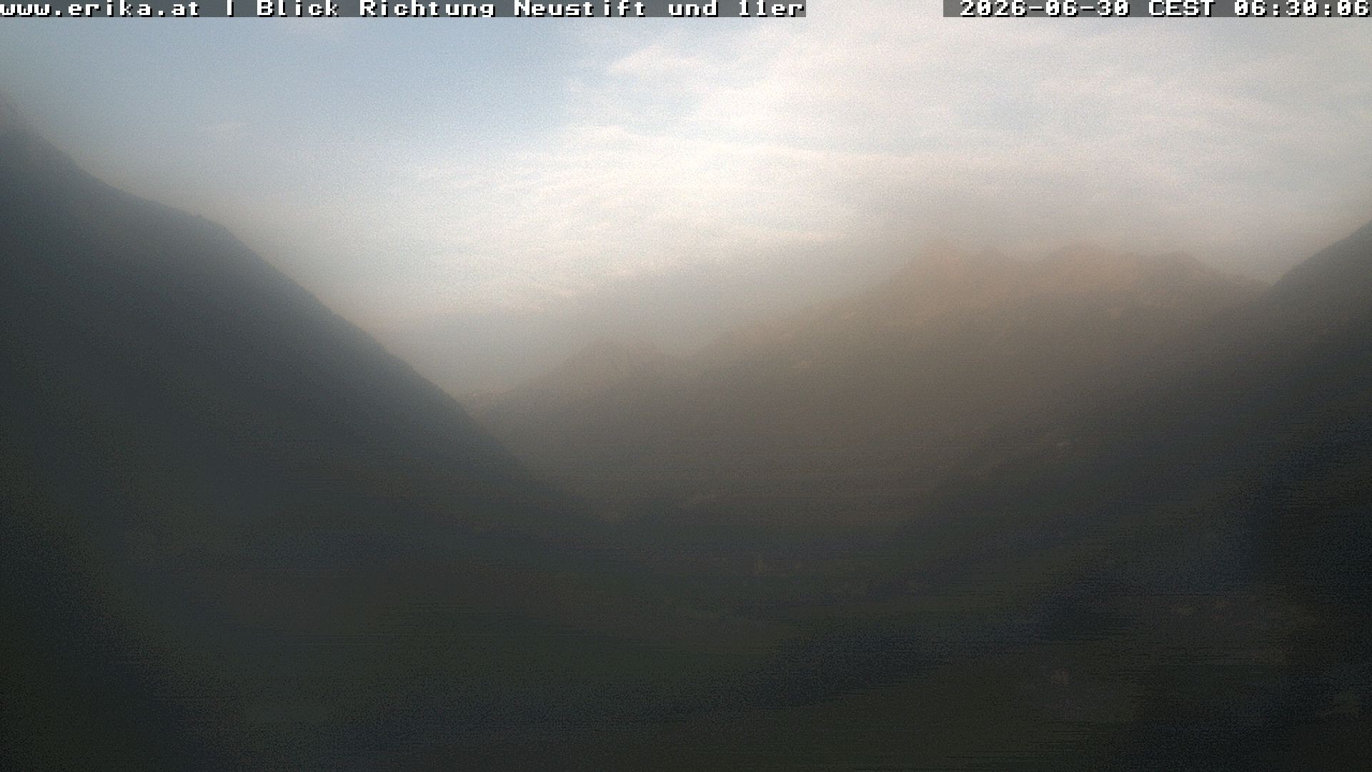 Archived image Webcam Neustift: View of the Stubai Glacier