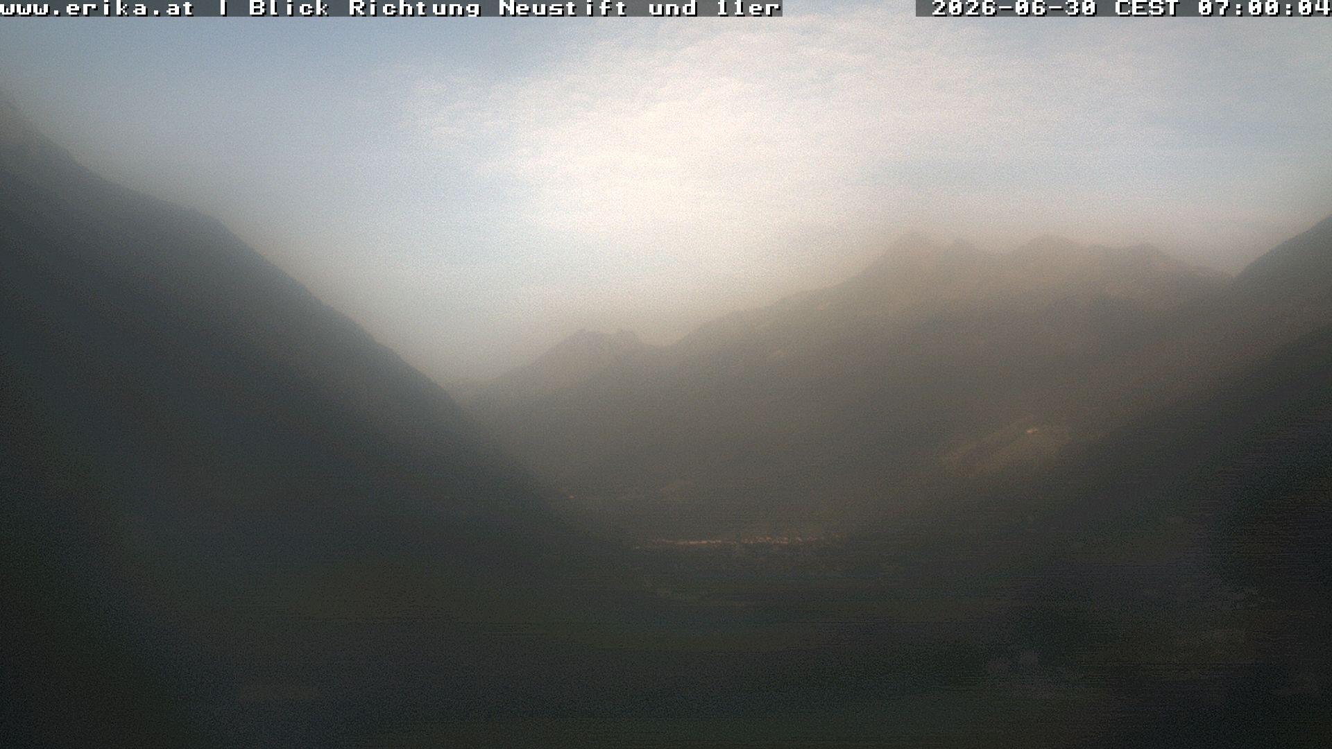 Archived image Webcam Neustift: View of the Stubai Glacier