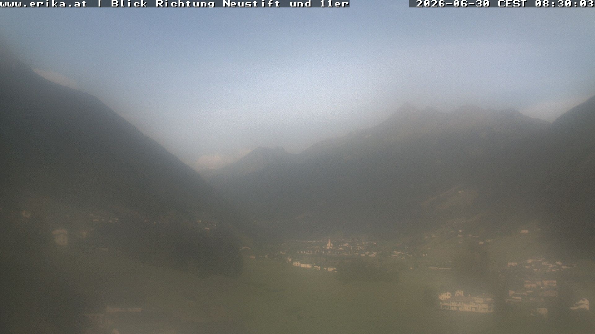 Archived image Webcam Neustift: View of the Stubai Glacier