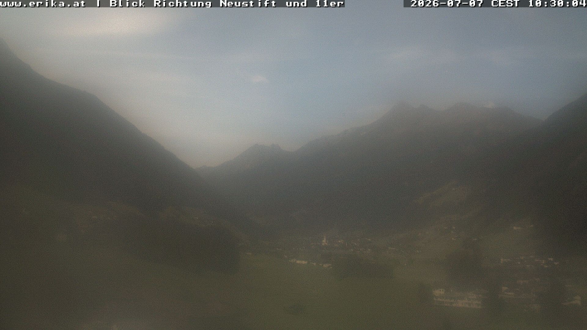 Archived image Webcam Neustift: View of the Stubai Glacier