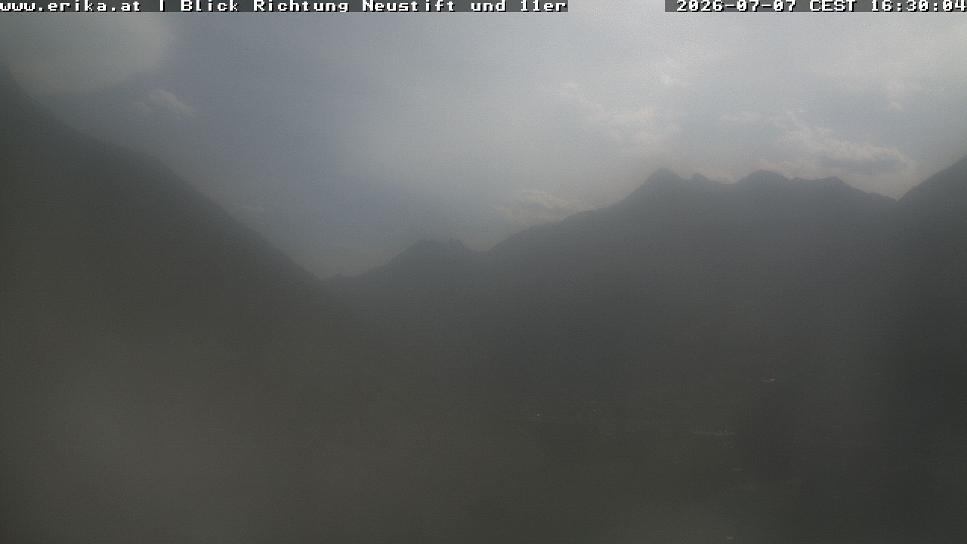 Archived image Webcam Neustift: View of the Stubai Glacier