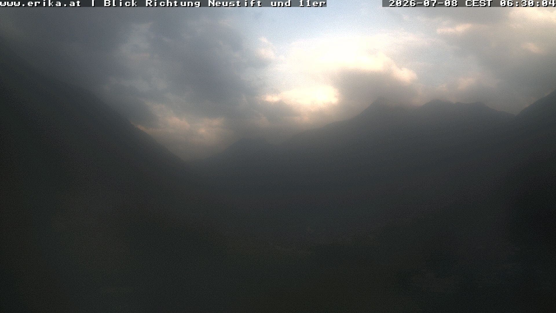 Archived image Webcam Neustift: View of the Stubai Glacier
