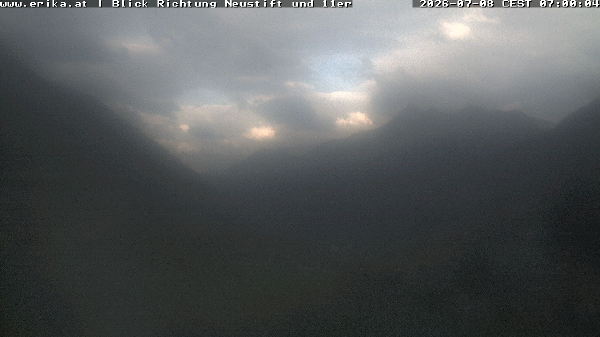 Archived image Webcam Neustift: View of the Stubai Glacier