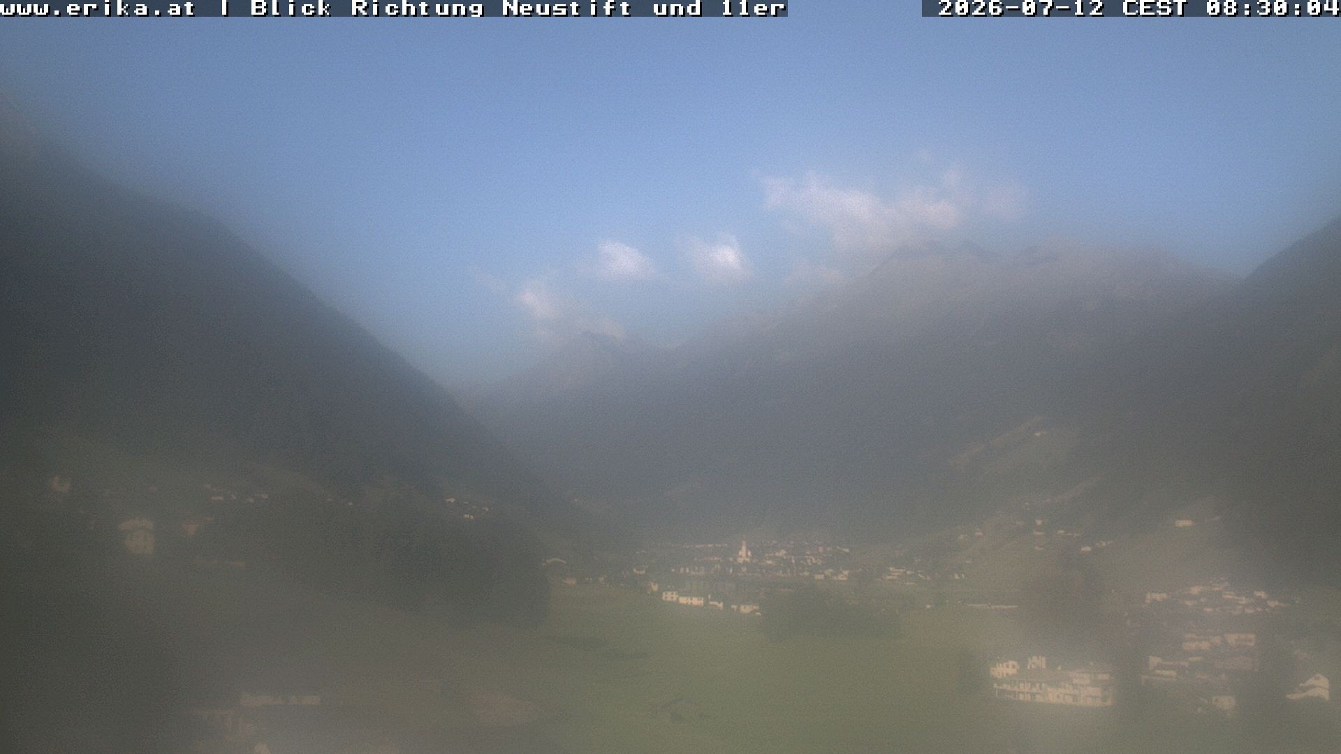 Archived image Webcam Neustift: View of the Stubai Glacier