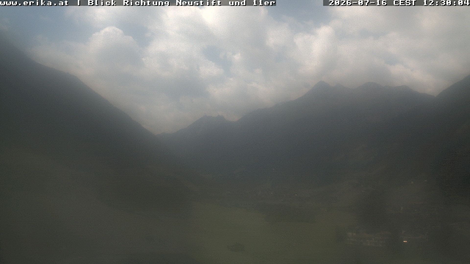 Archived image Webcam Neustift: View of the Stubai Glacier