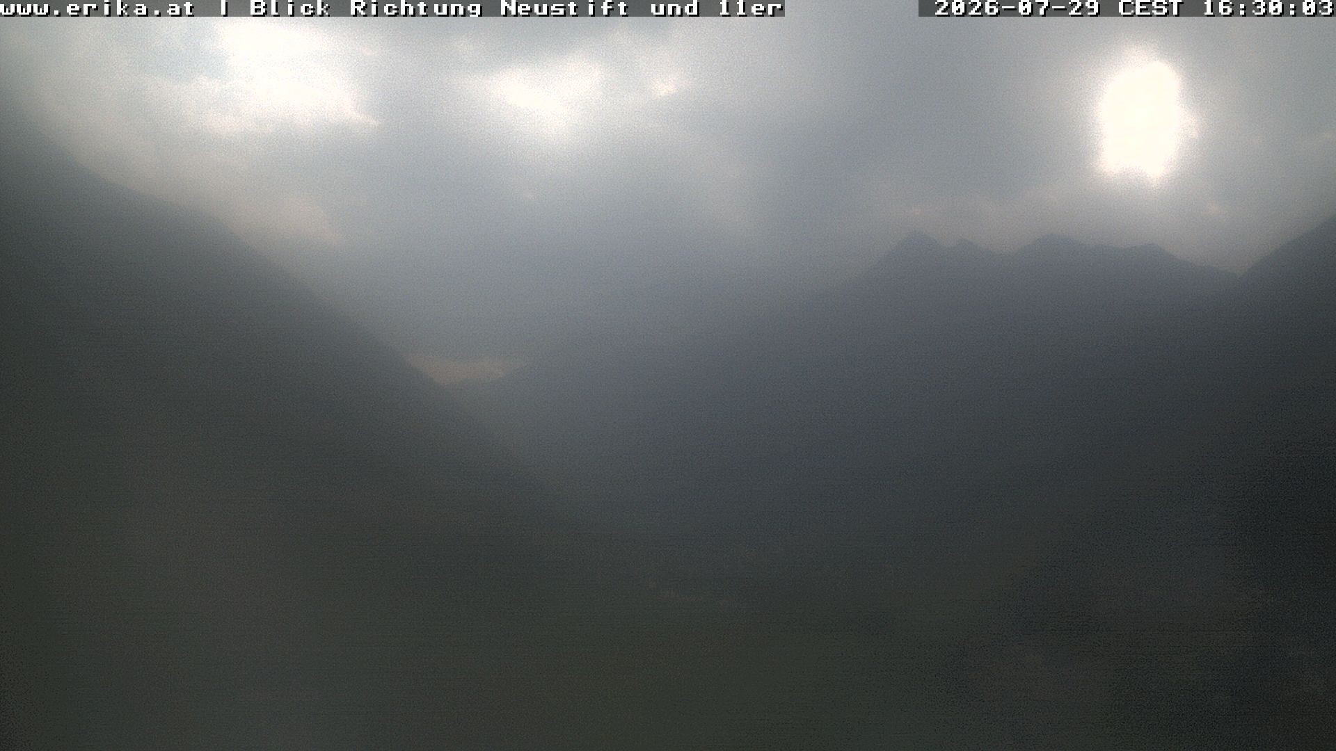 Archived image Webcam Neustift: View of the Stubai Glacier