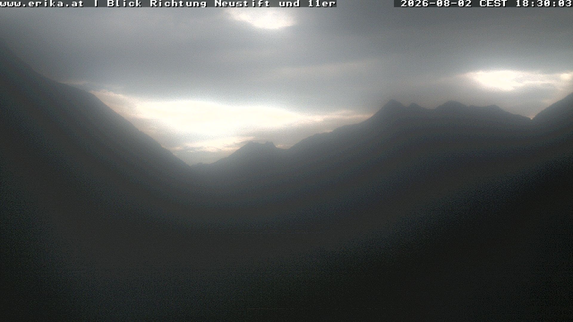 Archived image Webcam Neustift: View of the Stubai Glacier