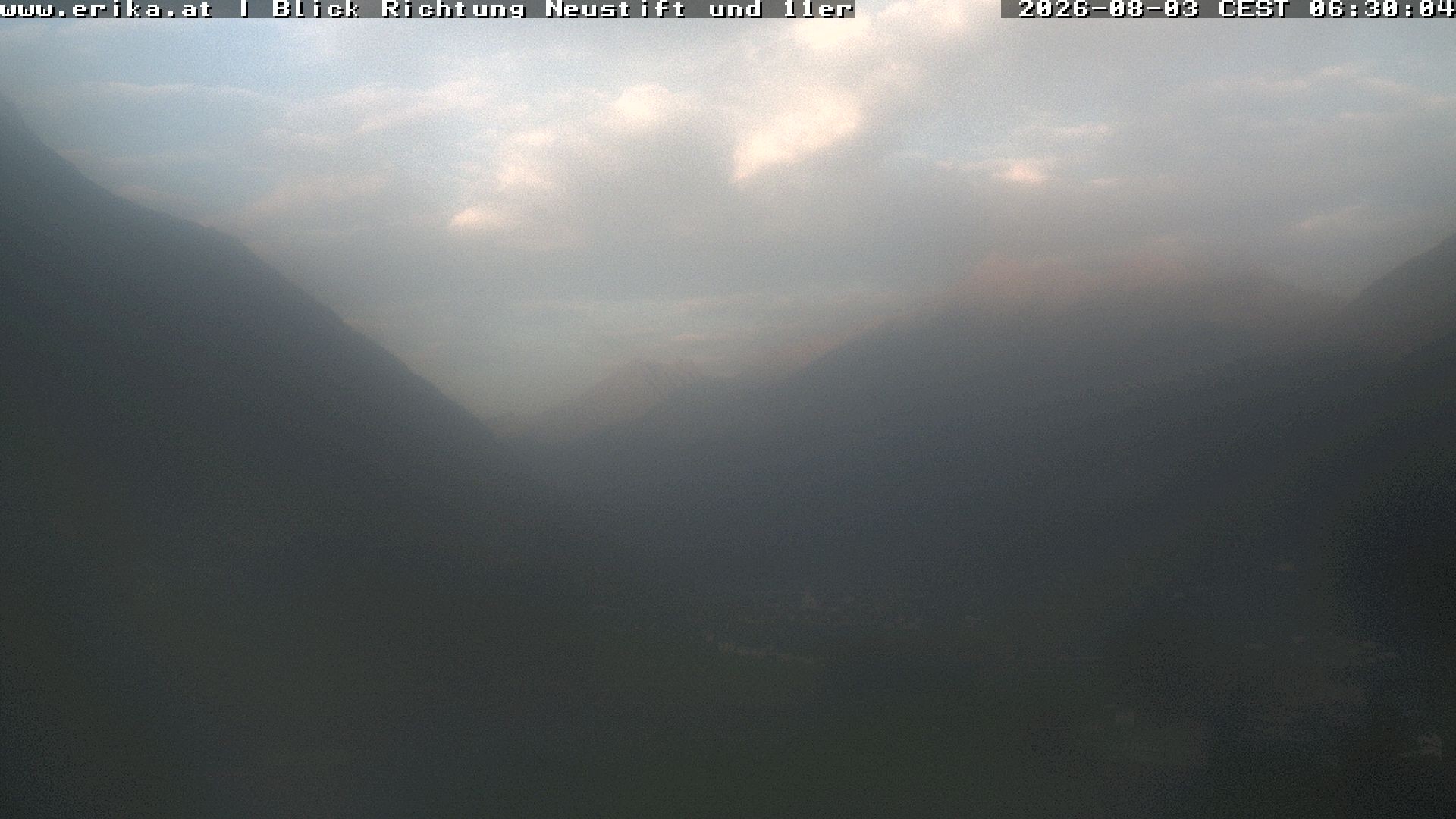 Archived image Webcam Neustift: View of the Stubai Glacier