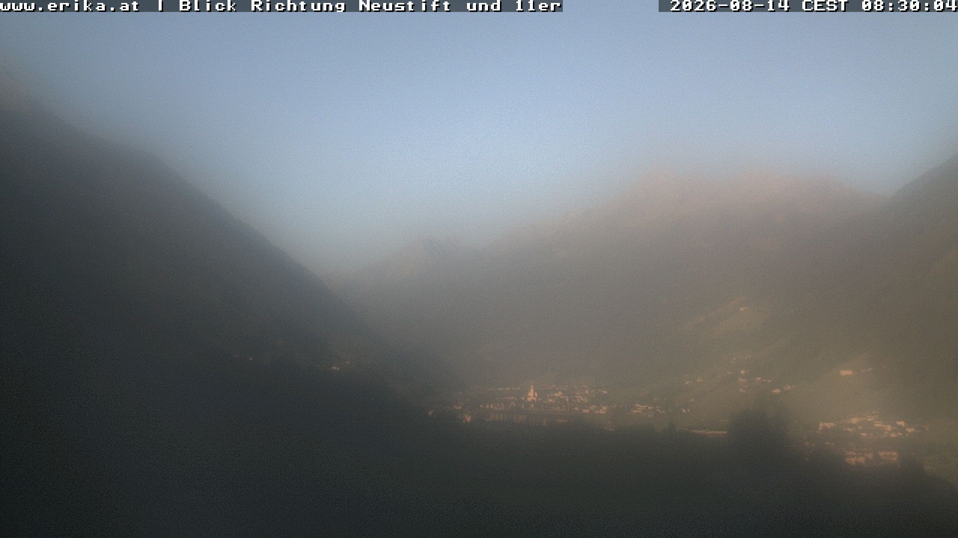 Archived image Webcam Neustift: View of the Stubai Glacier