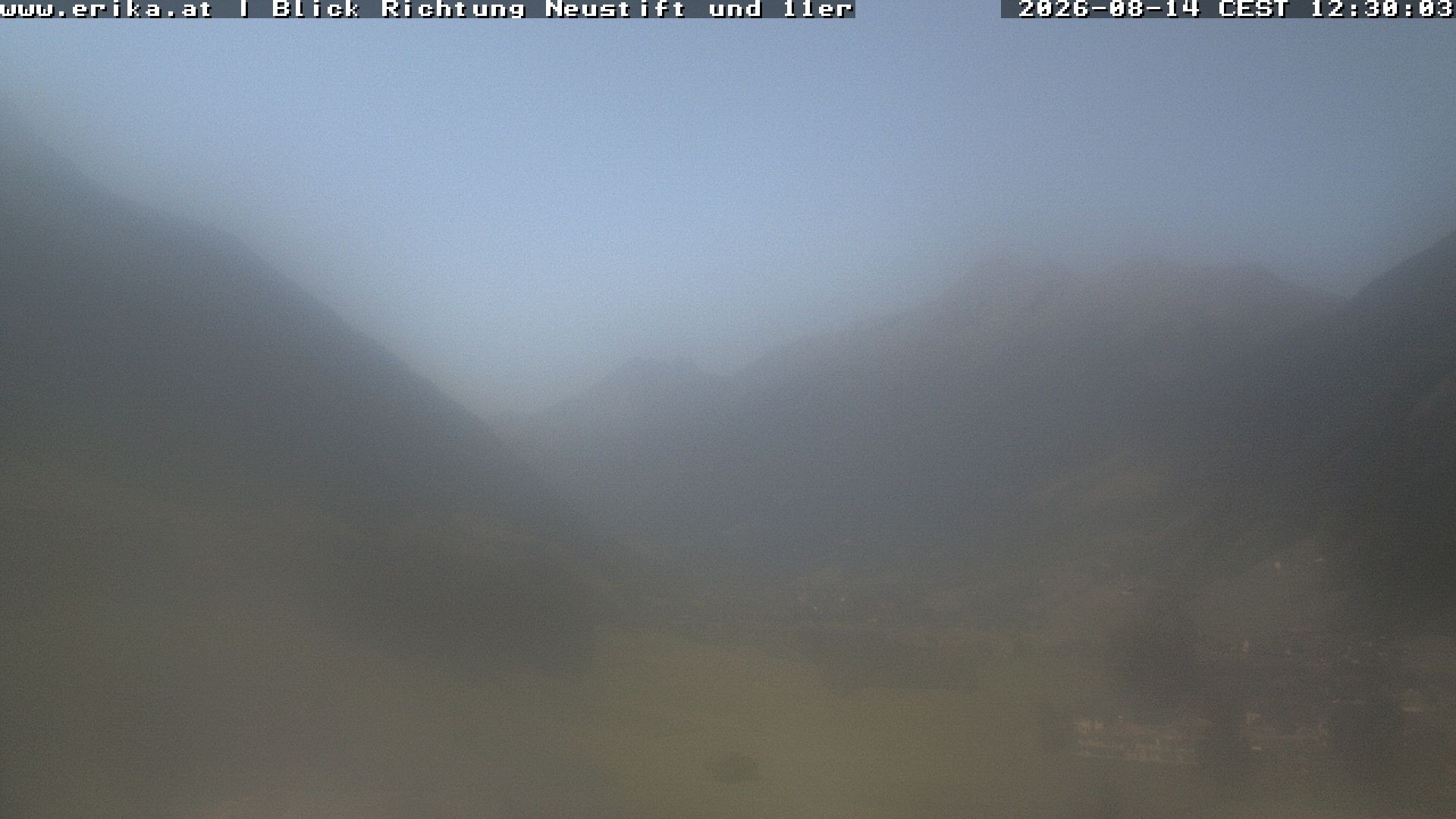 Archived image Webcam Neustift: View of the Stubai Glacier