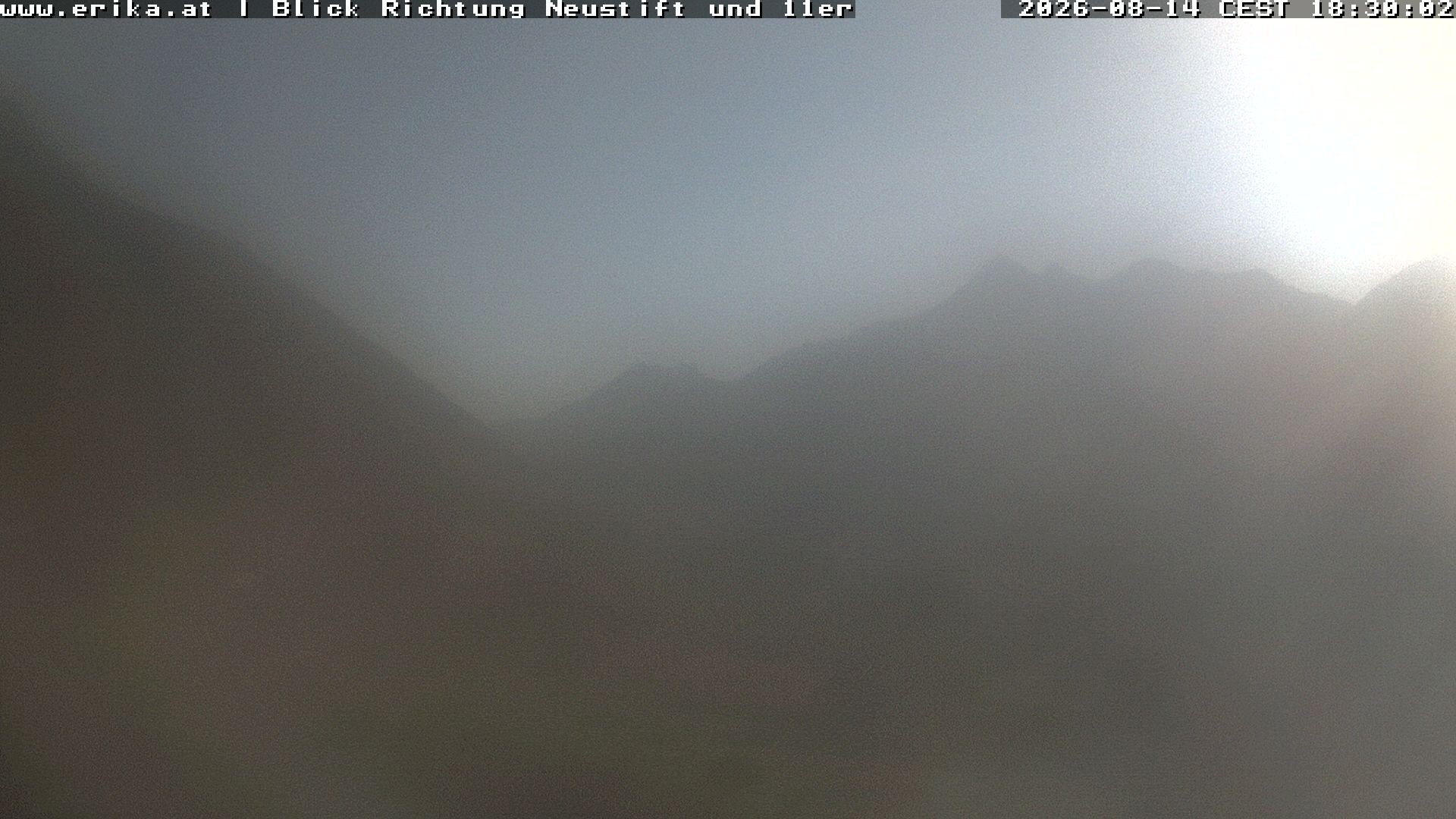 Archived image Webcam Neustift: View of the Stubai Glacier