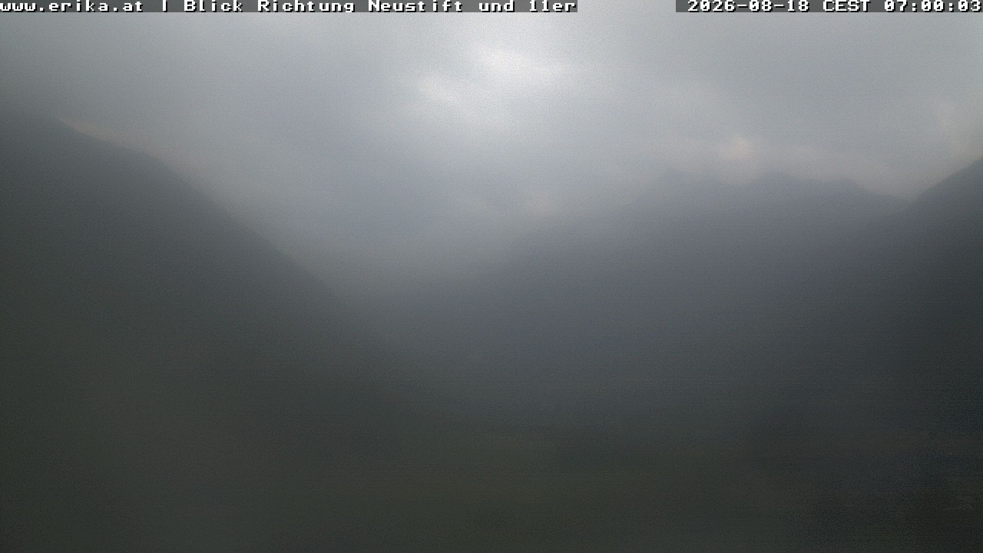Archived image Webcam Neustift: View of the Stubai Glacier