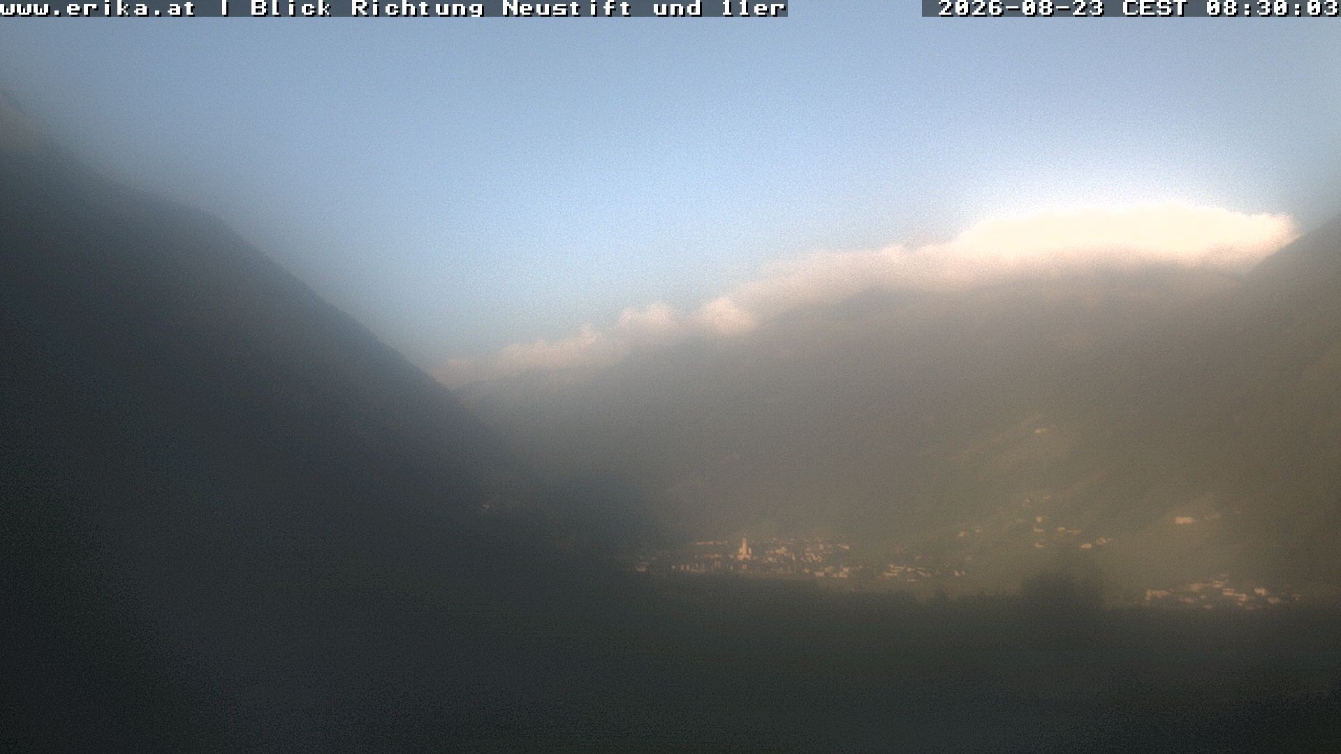 Archived image Webcam Neustift: View of the Stubai Glacier