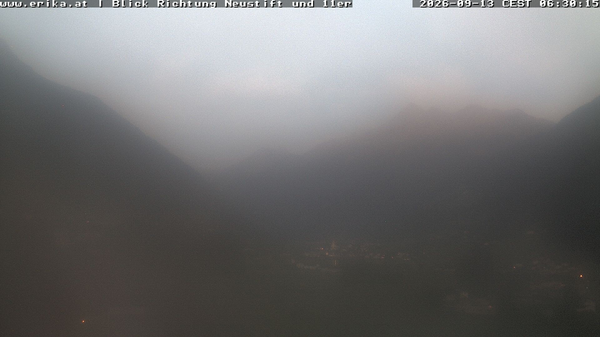 Archived image Webcam Neustift: View of the Stubai Glacier