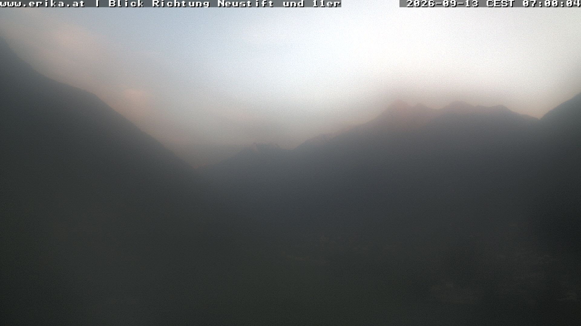 Archived image Webcam Neustift: View of the Stubai Glacier