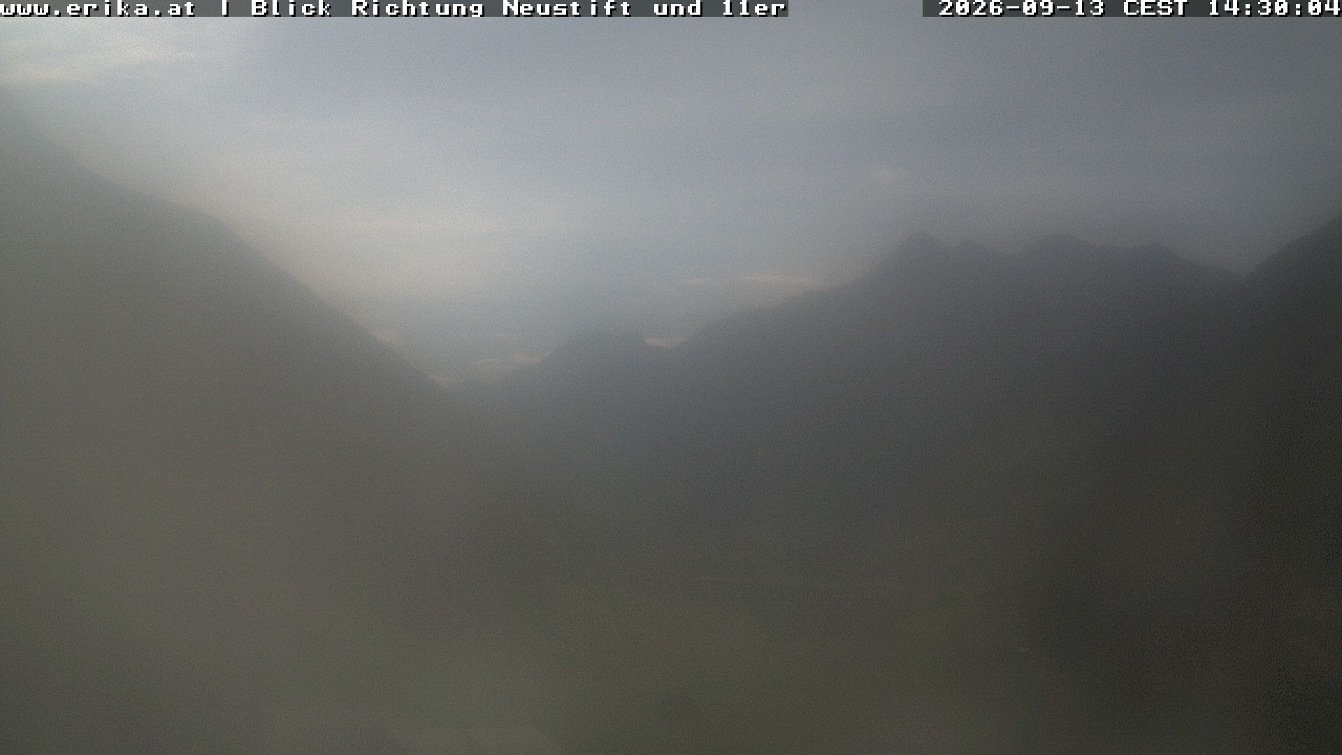 Archived image Webcam Neustift: View of the Stubai Glacier