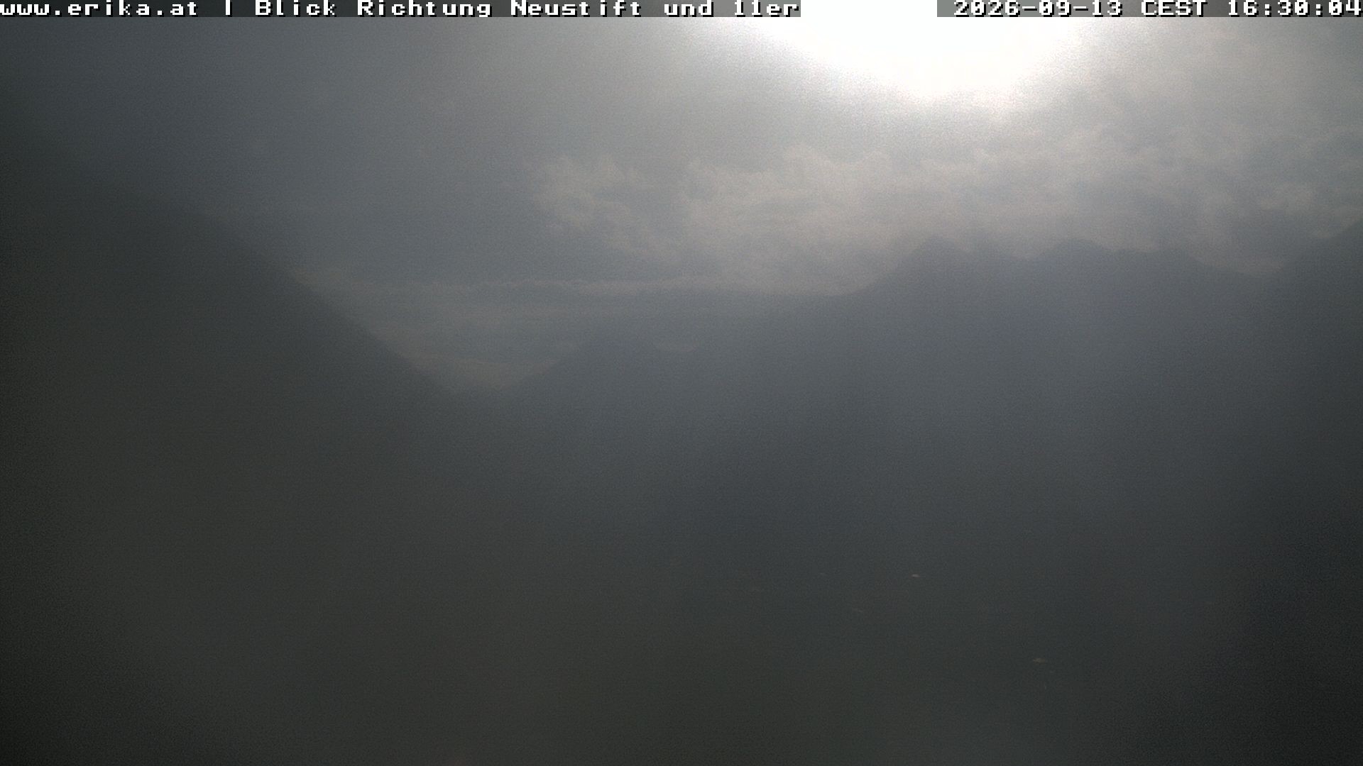 Archived image Webcam Neustift: View of the Stubai Glacier