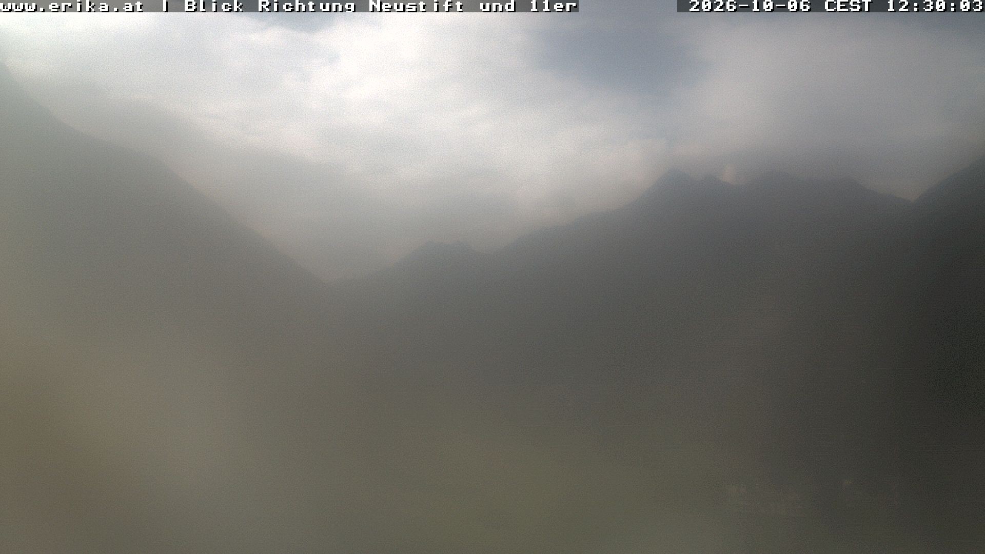 Archived image Webcam Neustift: View of the Stubai Glacier