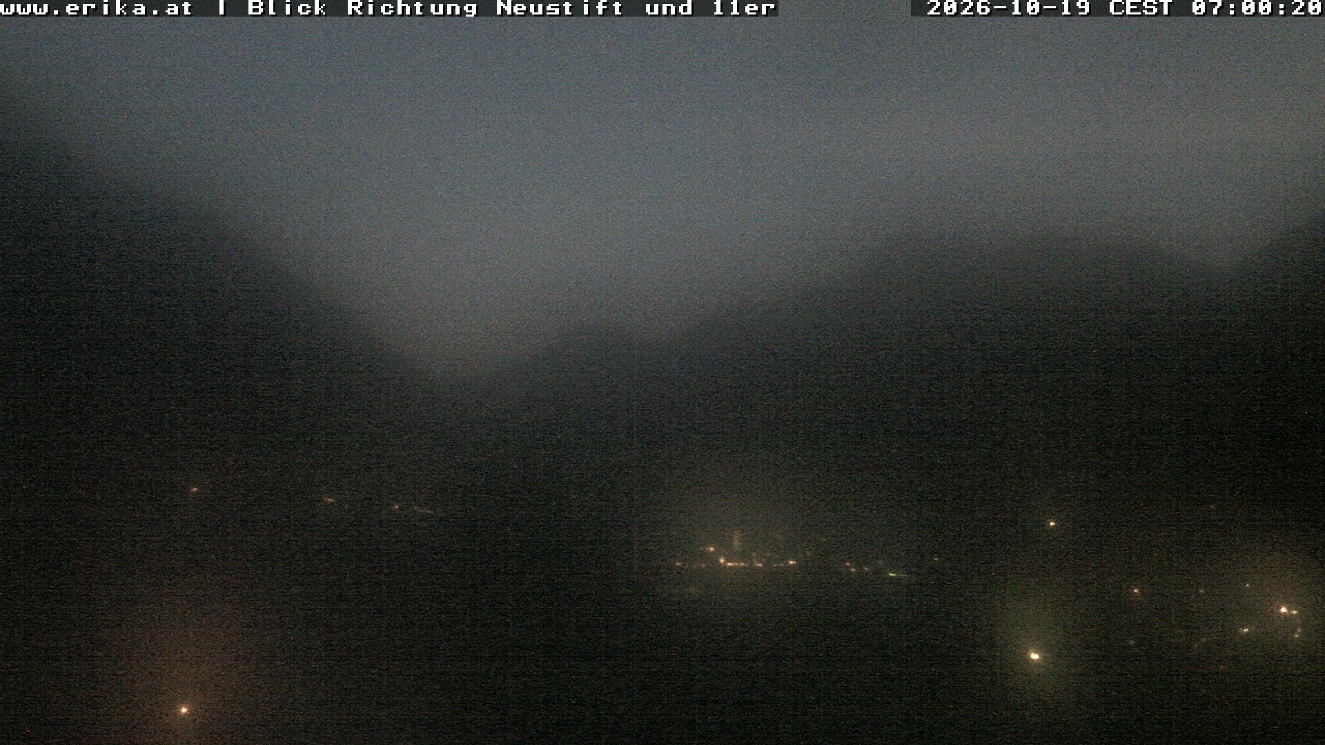 Archived image Webcam Neustift: View of the Stubai Glacier