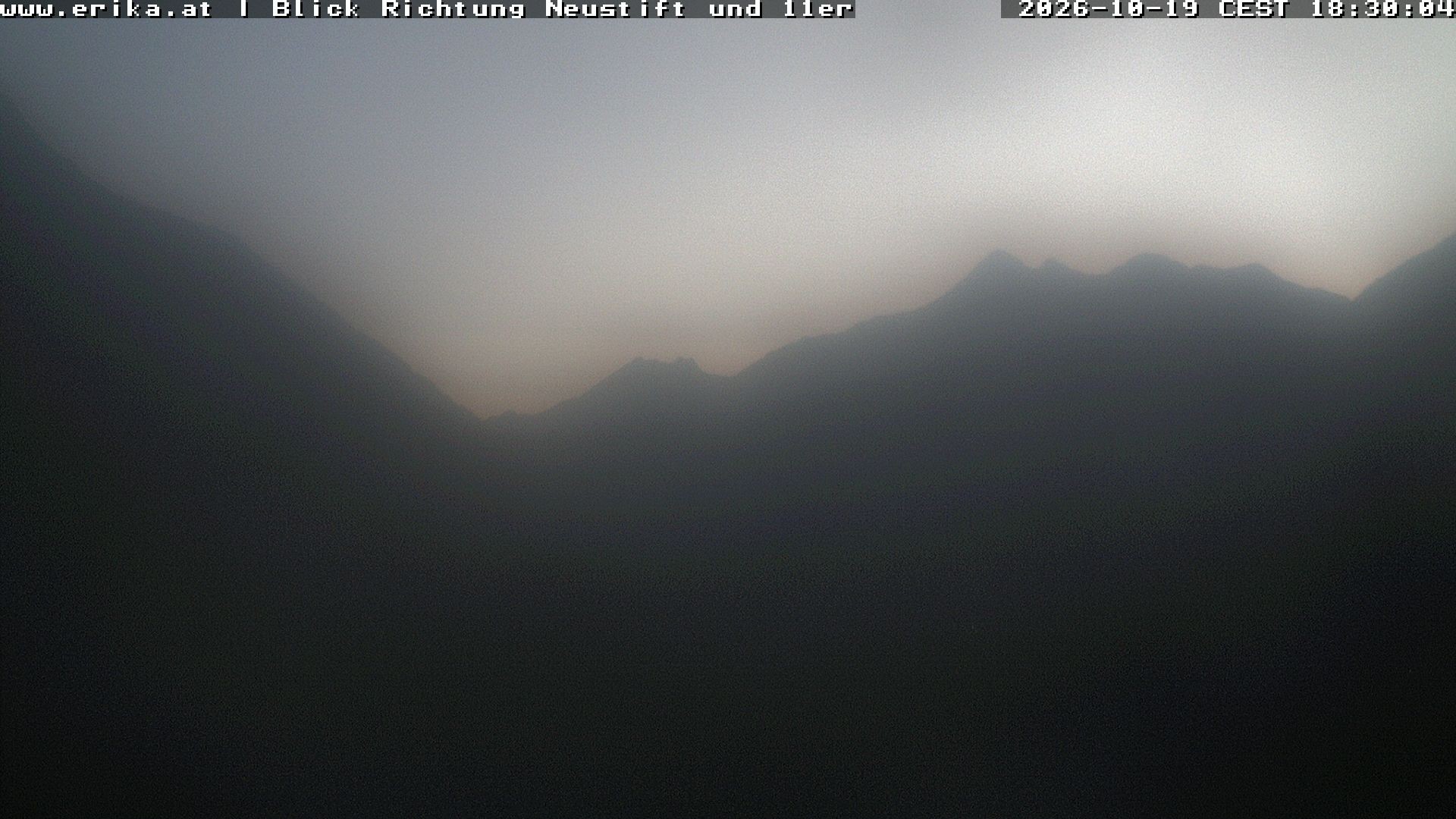 Archived image Webcam Neustift: View of the Stubai Glacier