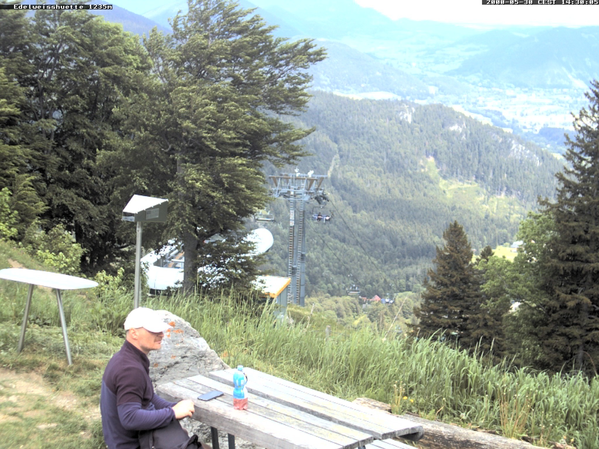 Archiv Foto Webcam Sonnenterrasse Edelweisshütte