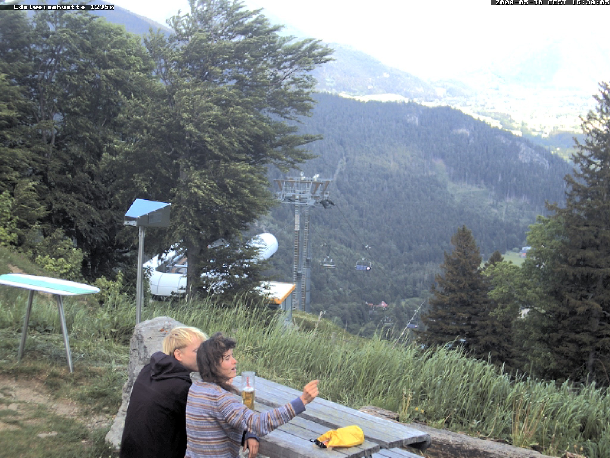 Archiv Foto Webcam Sonnenterrasse Edelweisshütte