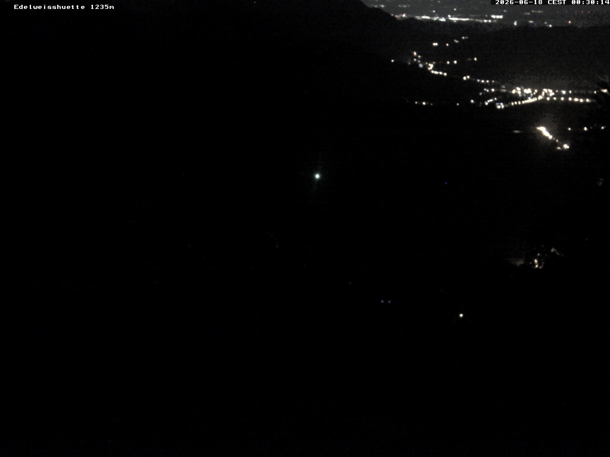 Archived image Webcam Edelweisshütte / Schneeberg