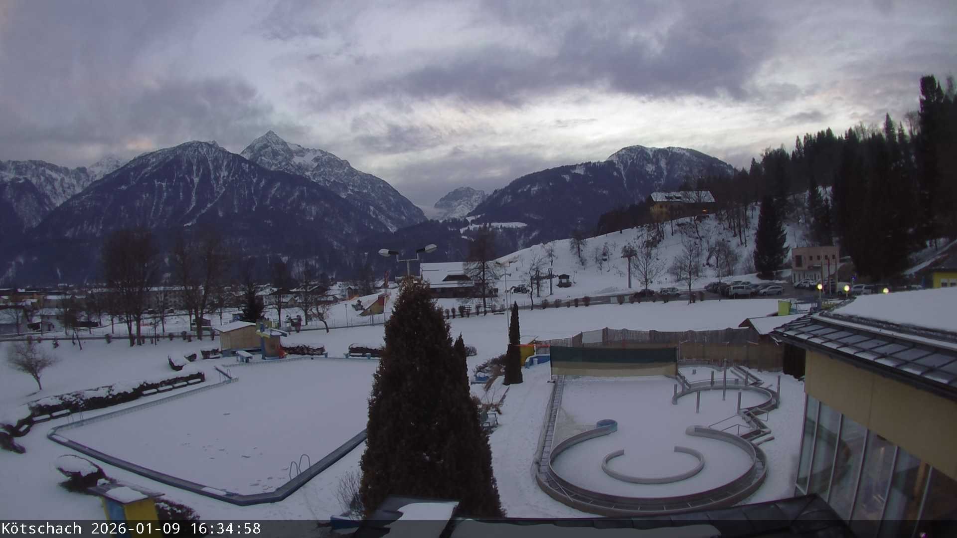 Archiv Foto Webcam Kötschach - Aquarena
