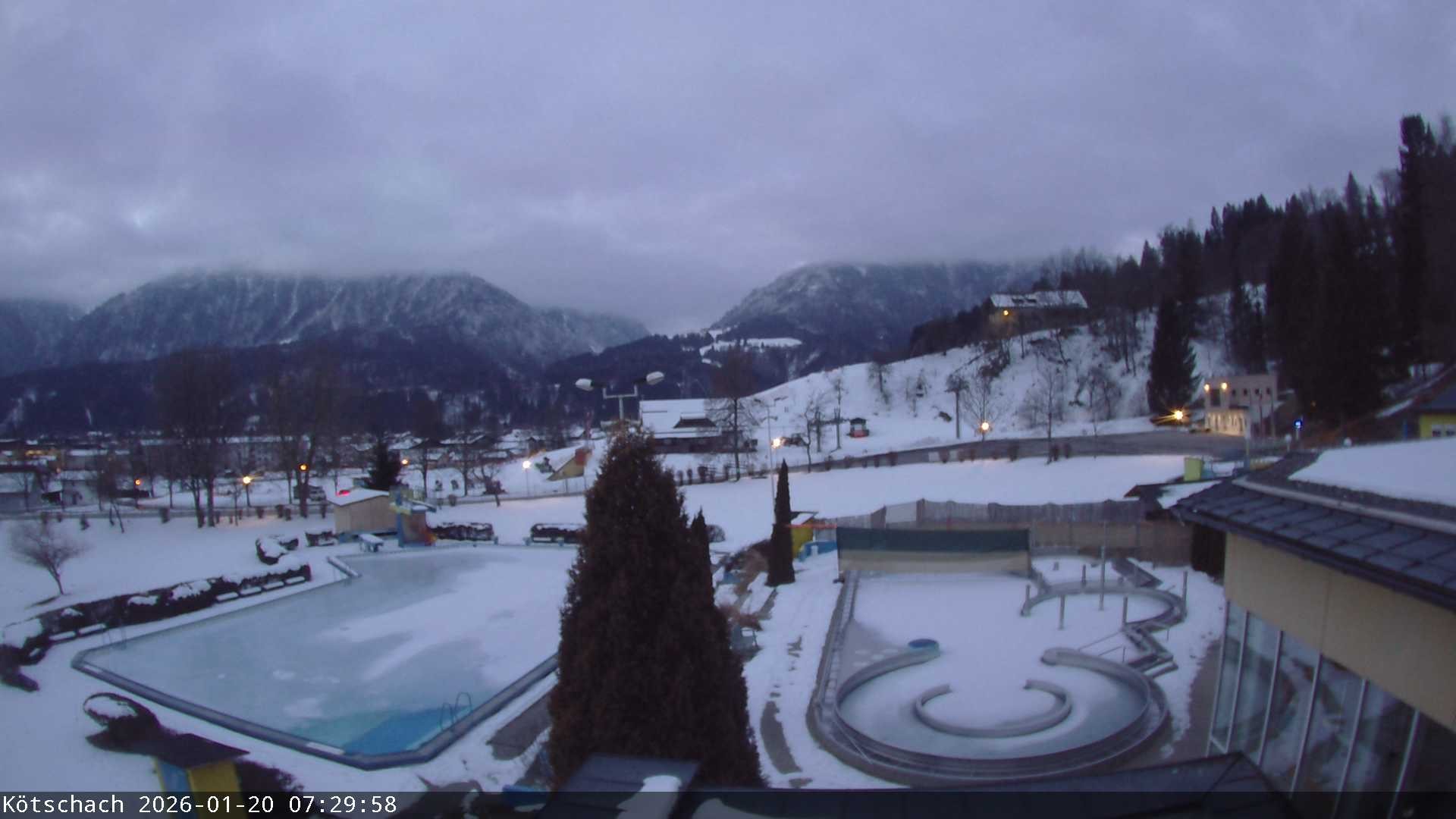 Archiv Foto Webcam Kötschach - Aquarena