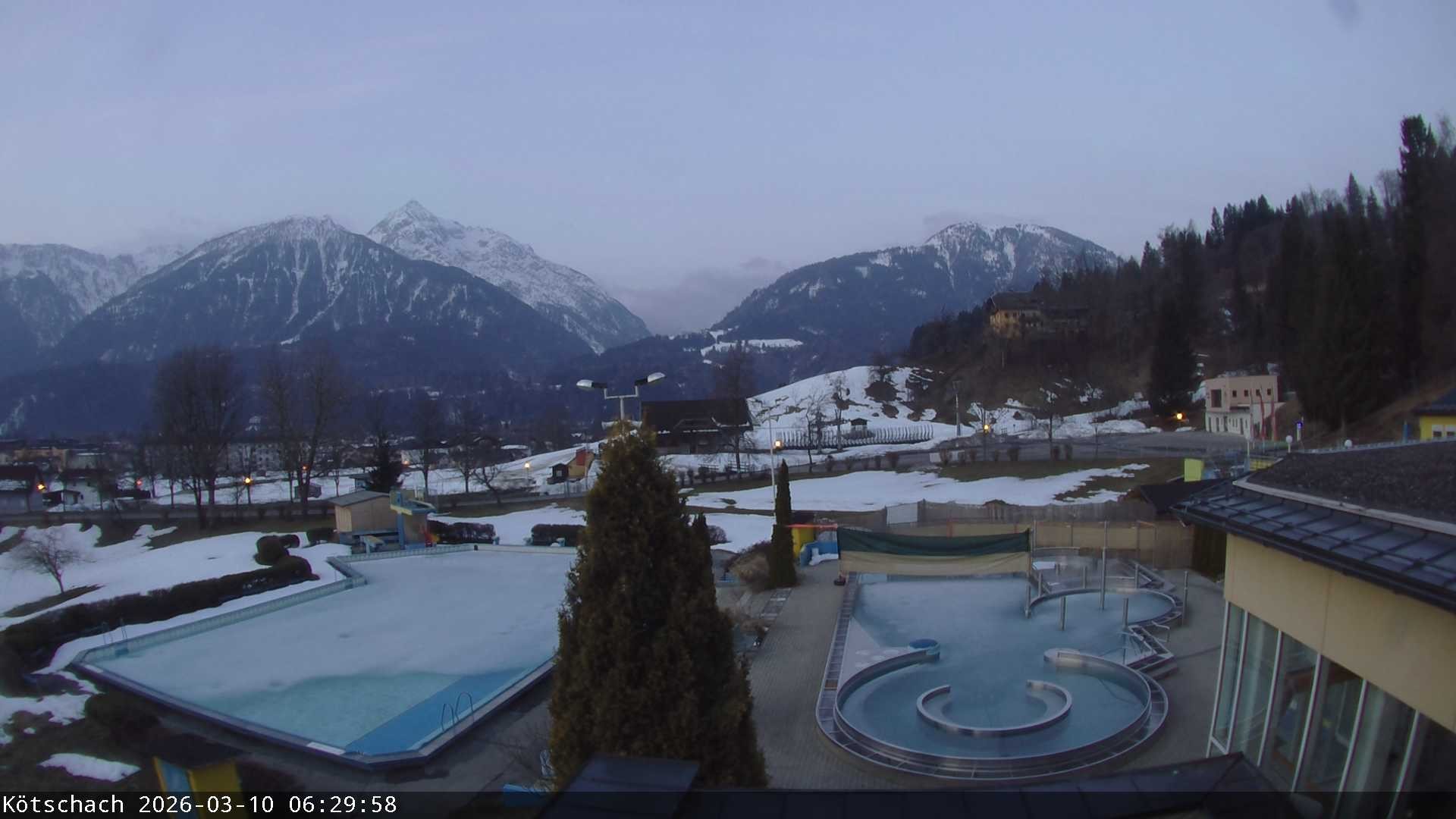 Archiv Foto Webcam Kötschach - Aquarena