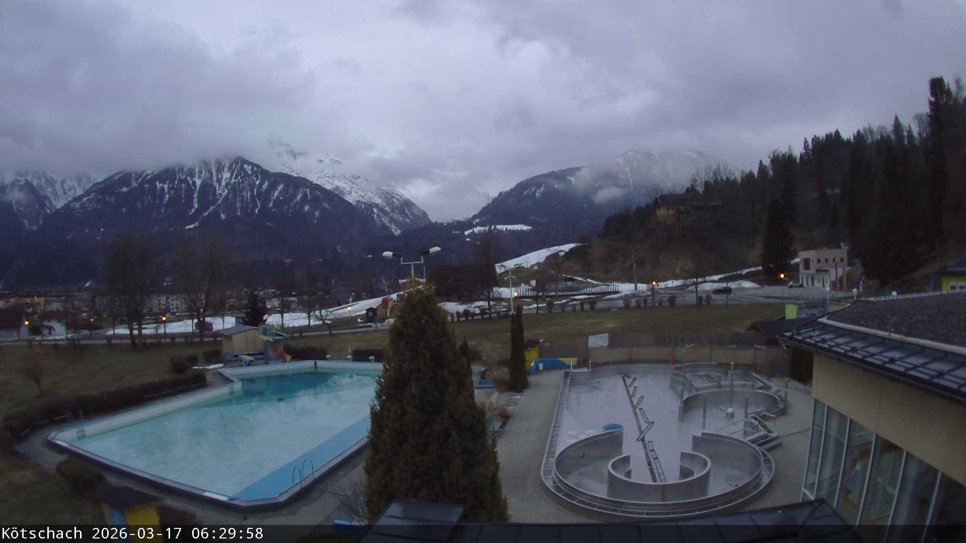 Archiv Foto Webcam Kötschach - Aquarena