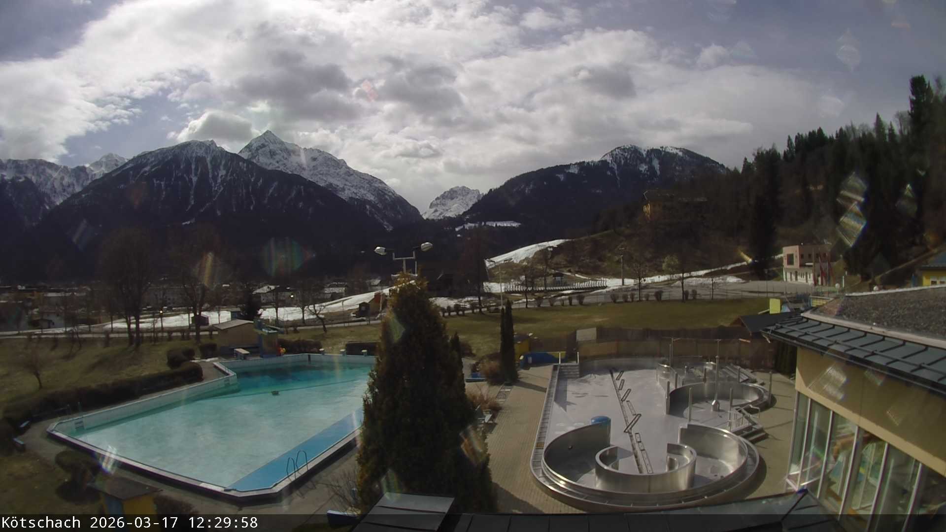 Archiv Foto Webcam Kötschach - Aquarena