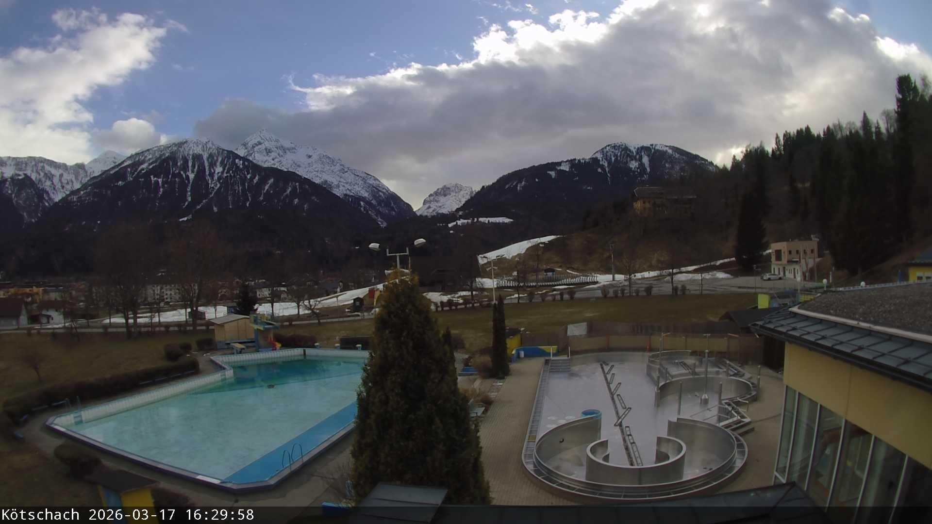 Archiv Foto Webcam Kötschach - Aquarena