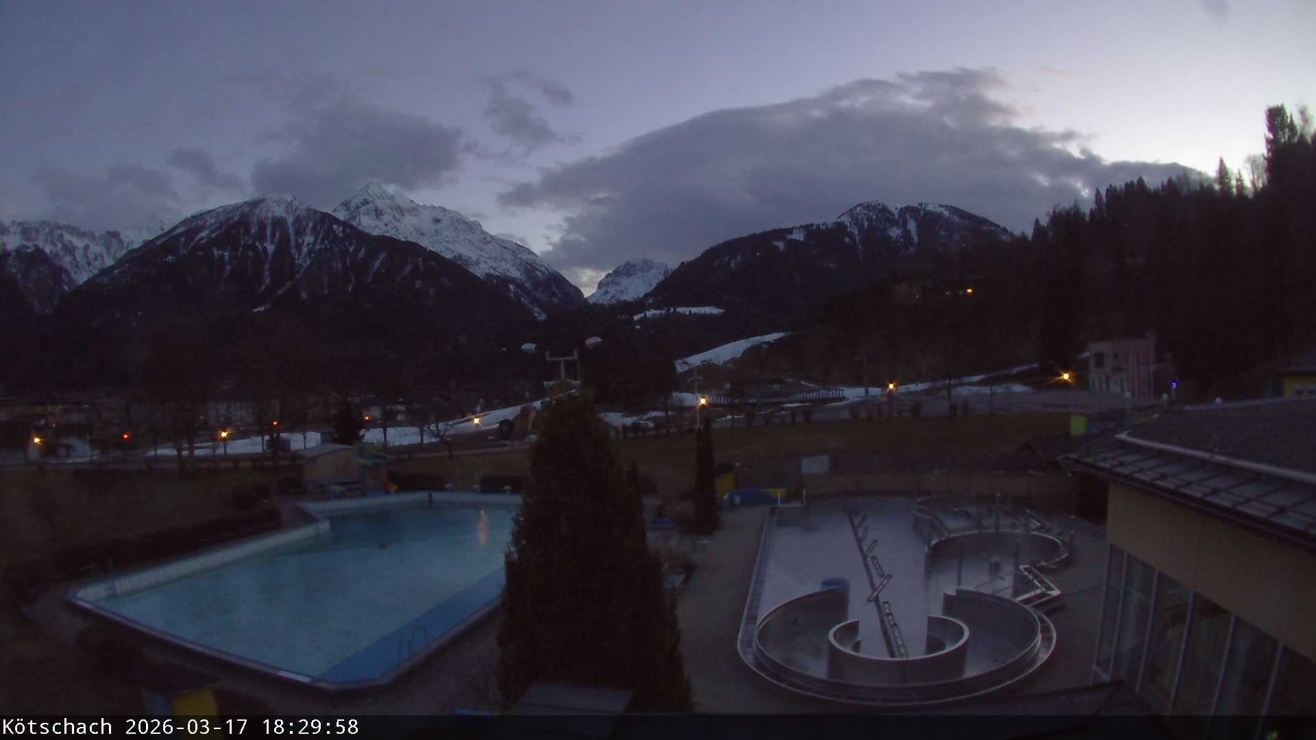 Archiv Foto Webcam Kötschach - Aquarena